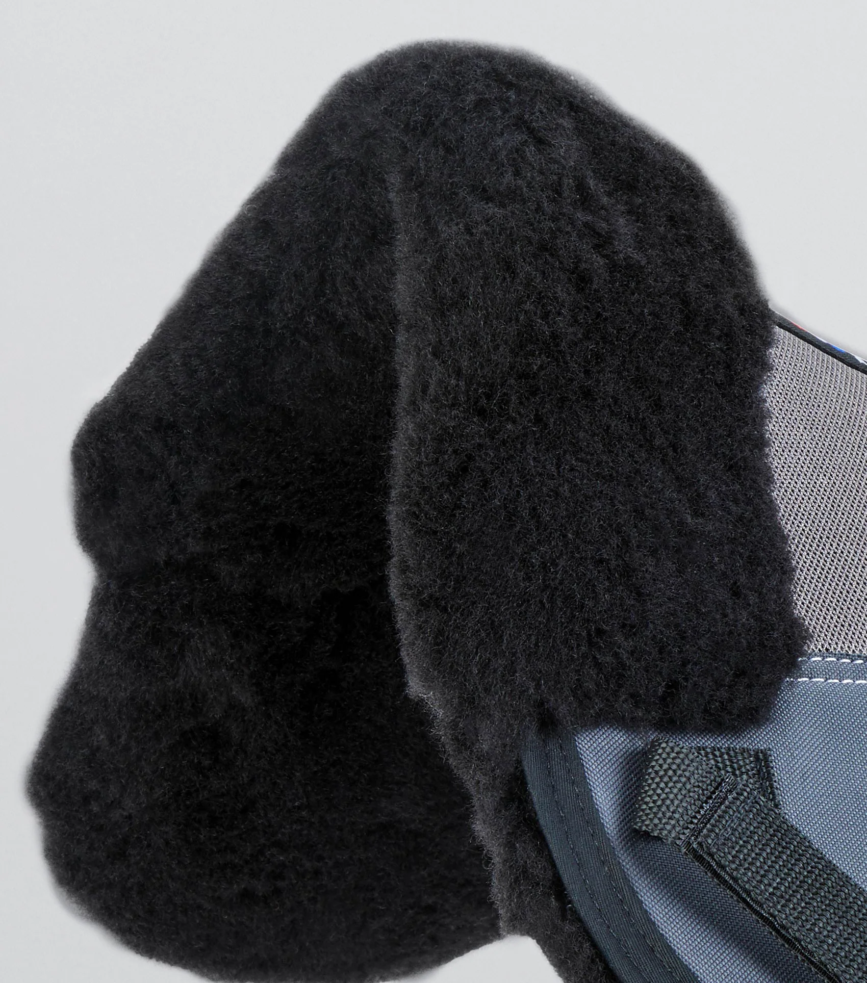 Airtechnology Shockproof Wool Saddle Pad - Half Pad Grey/Black Wool - Image 3