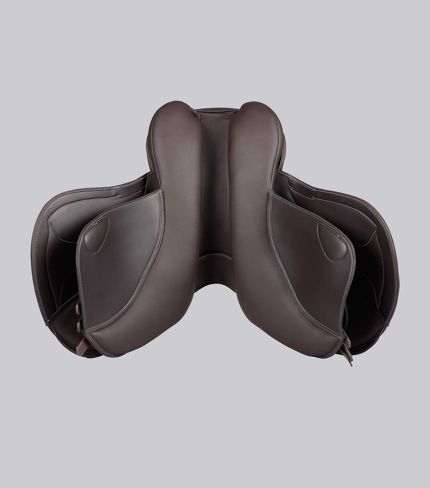 Antibes Synthetic Jump Saddle Dark Havana - Image 6
