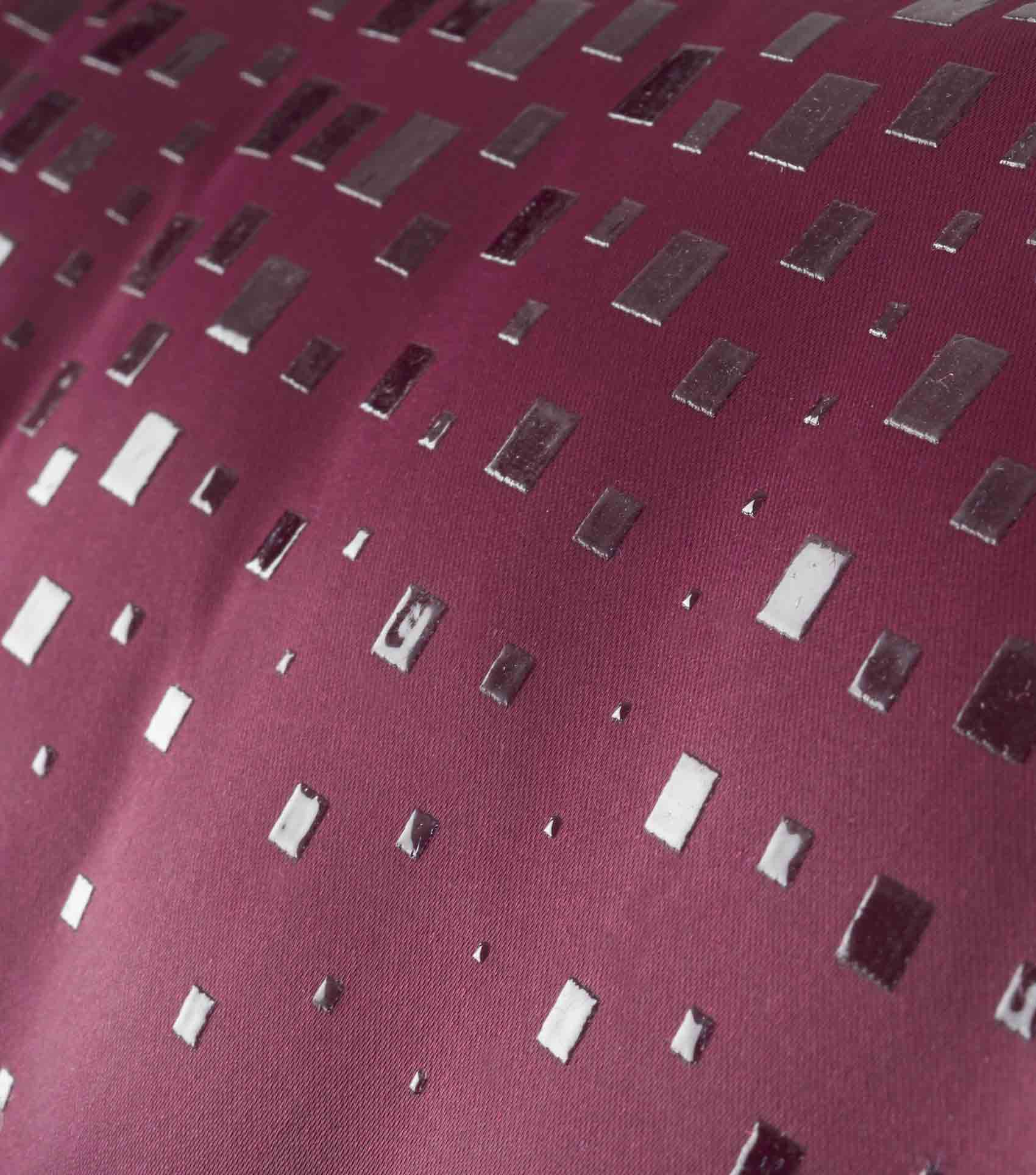 Armada Close Contact GP/Jump Square Wine - Image 4