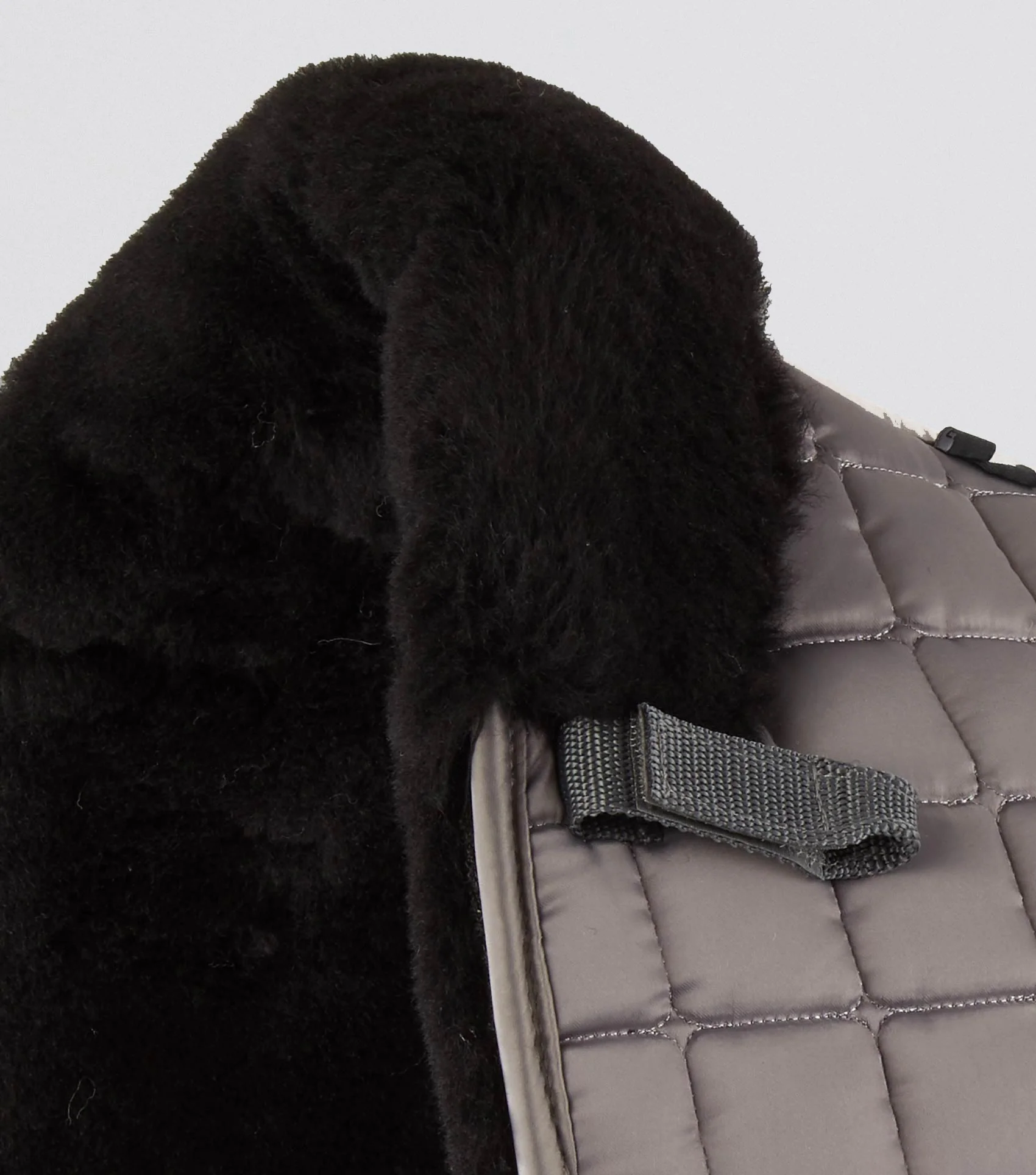 Atlantis CC Satin Wool Dressage Square Grey/Black Wool - Image 3