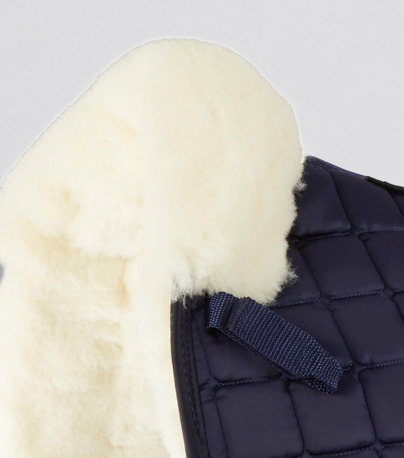 Atlantis CC Satin Wool Dressage Square Navy/Natural Wool - Image 3