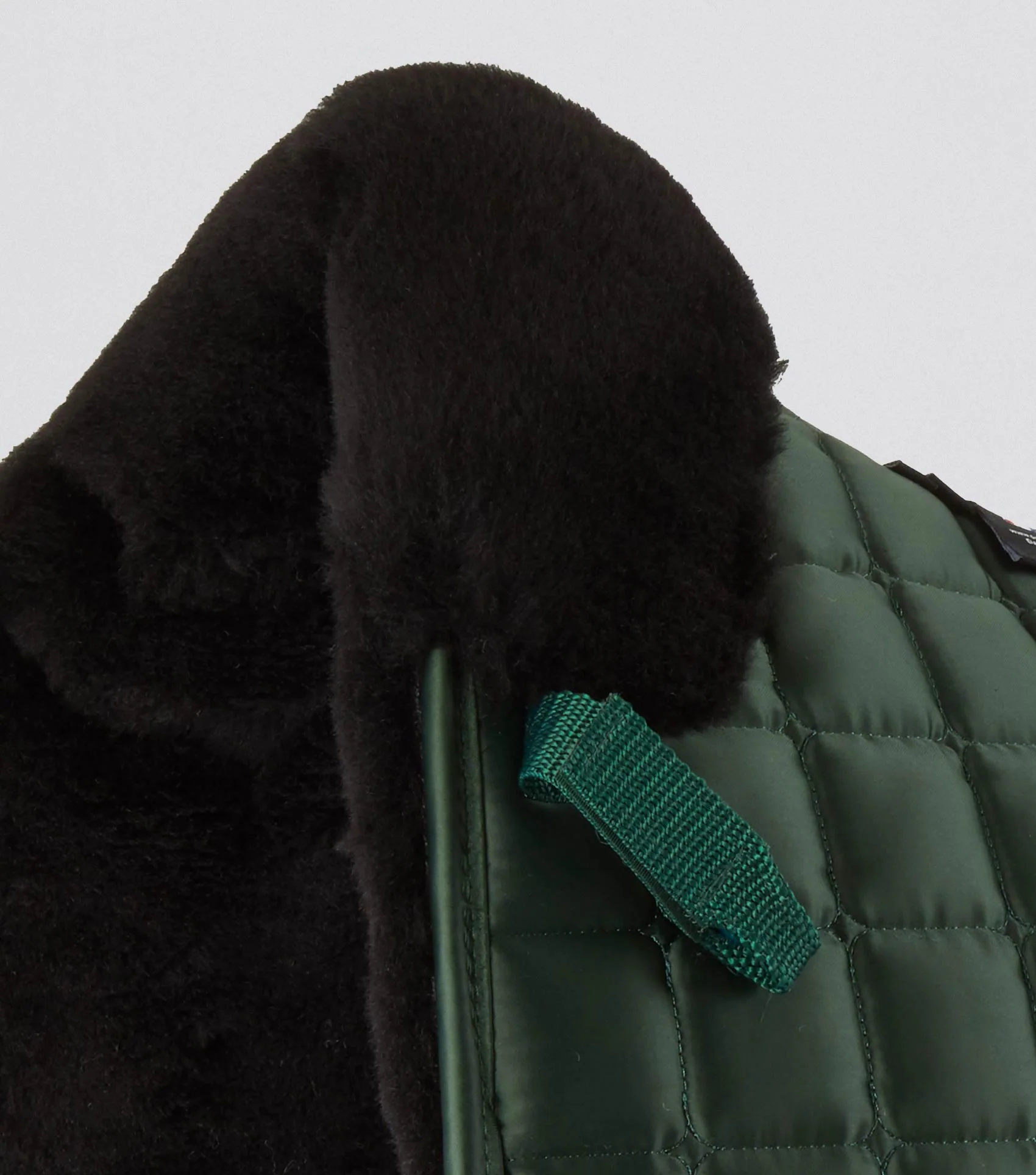 Atlantis CC Satin Wool Dressage Square Olive/Black Wool - Image 3