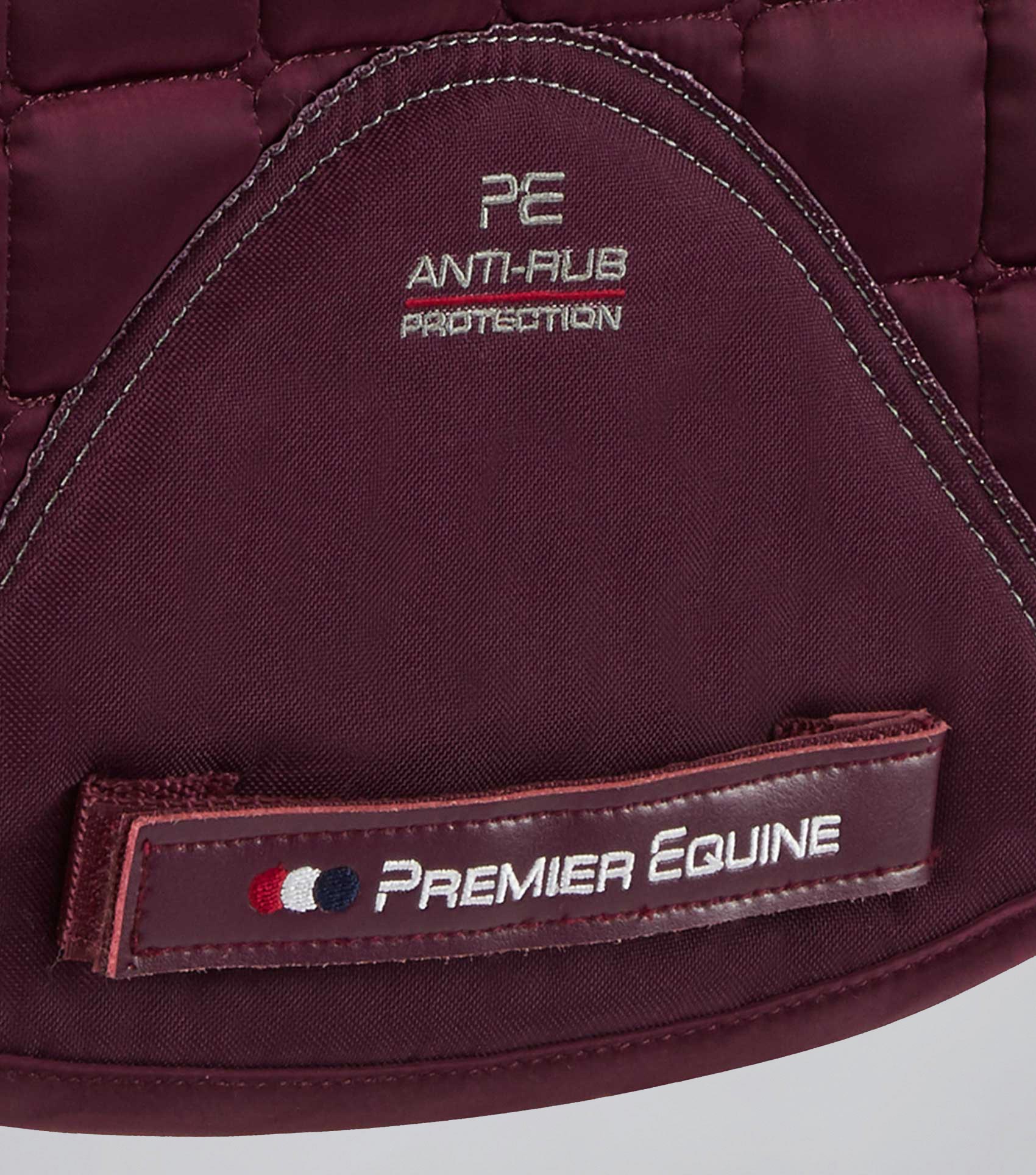 Atlantis CC Satin Wool Dressage Square Wine/Black Wool - Image 4