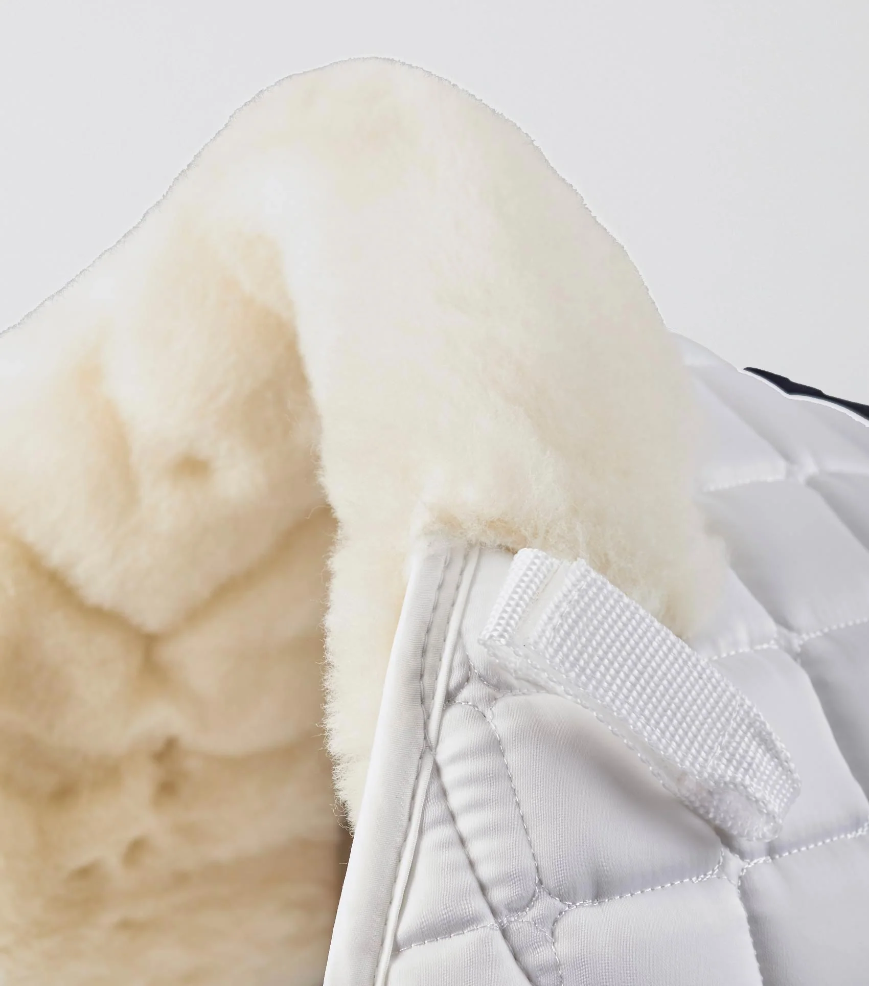Atlantis CC Satin Wool GP/Jump Square White/Natural Wool - Image 3