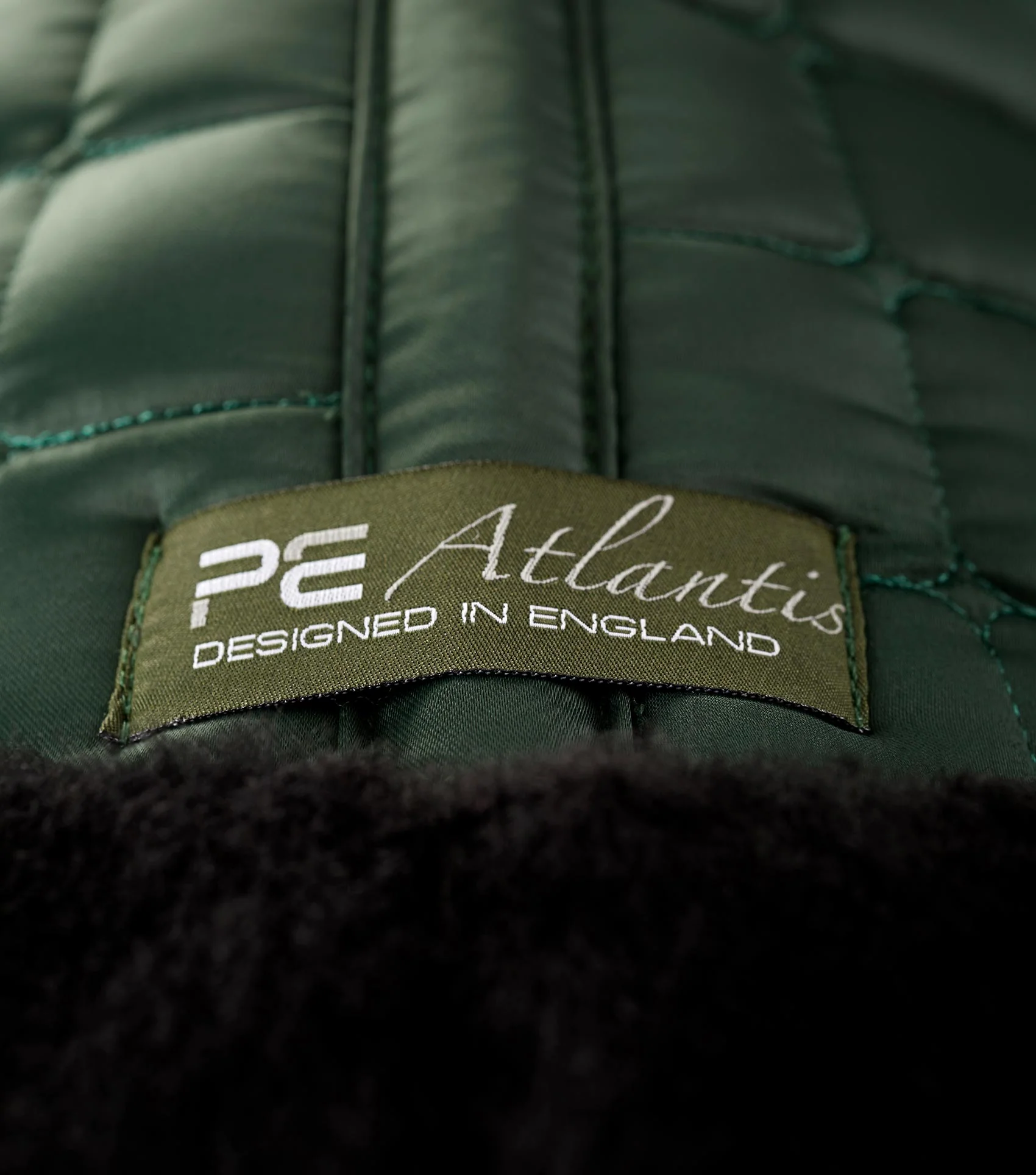 Atlantis CC Satin Wool GP/Jump Square Olive/Black Wool - Image 6