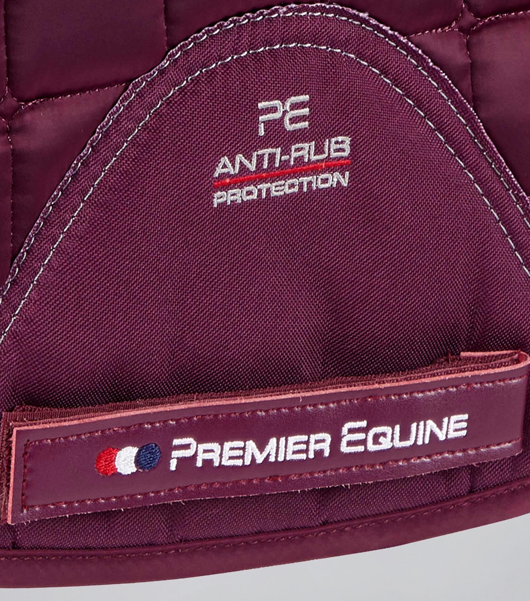 Atlantis CC Satin Wool GP/Jump Square Wine/Black Wool - Image 5