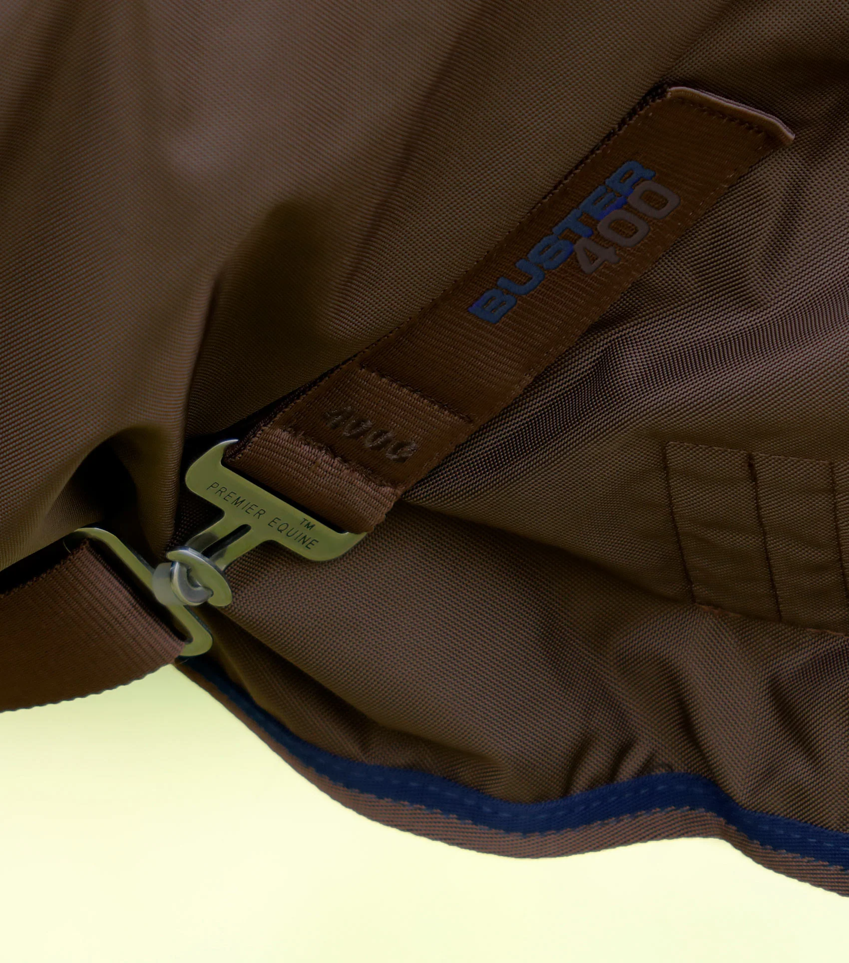 Buster 400g Turnout Rug with Snug-Fit Neck Cover Brown - Image 5