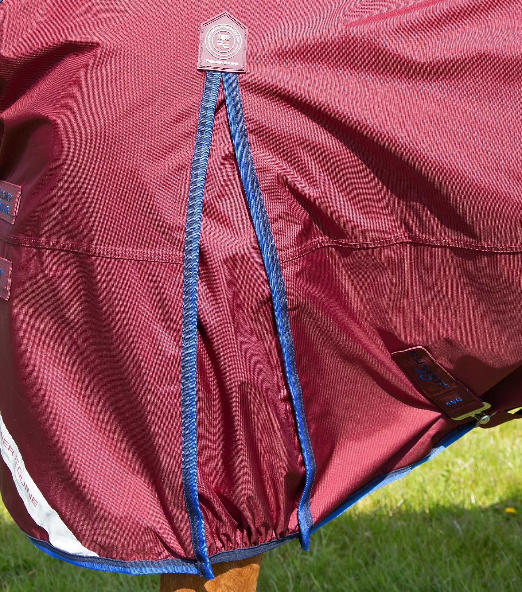 Buster 40g Turnout Rug with Classic Neck Cover Burgundy - Image 5