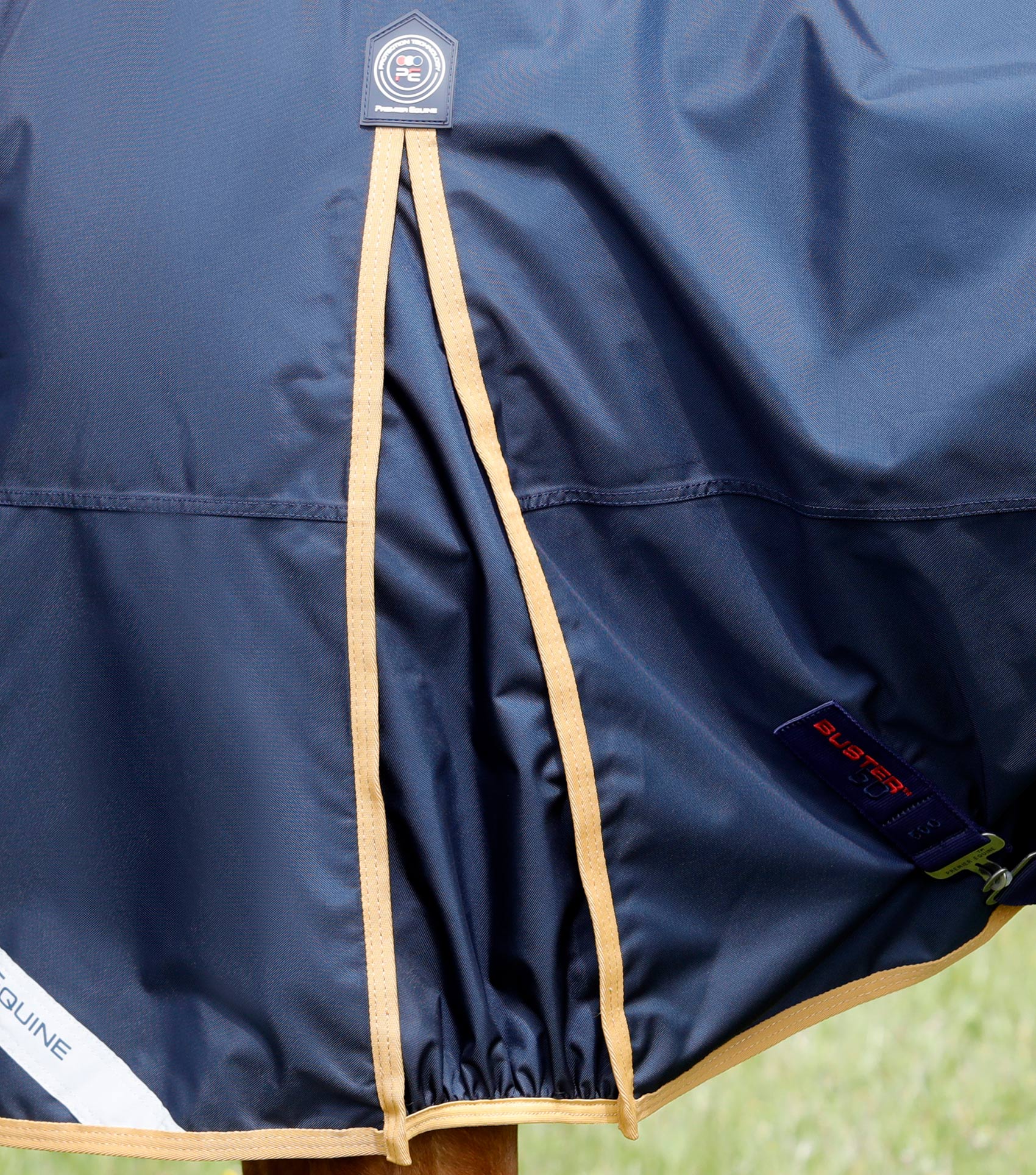 Buster 50g Original Turnout Rug Navy - Image 4