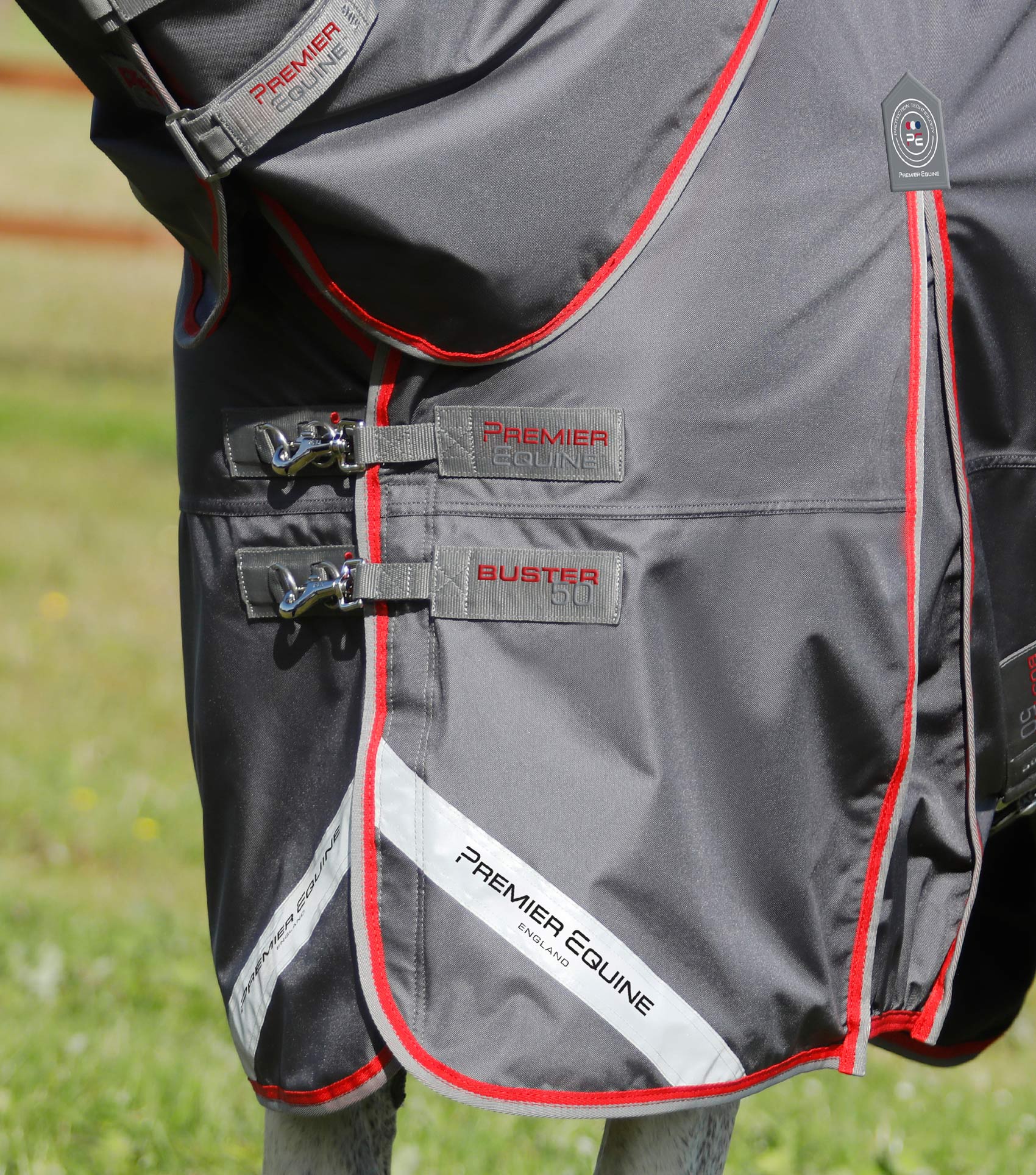 Buster 50g Turnout Rug with Snug-Fit Neck Cover Grey - Image 4