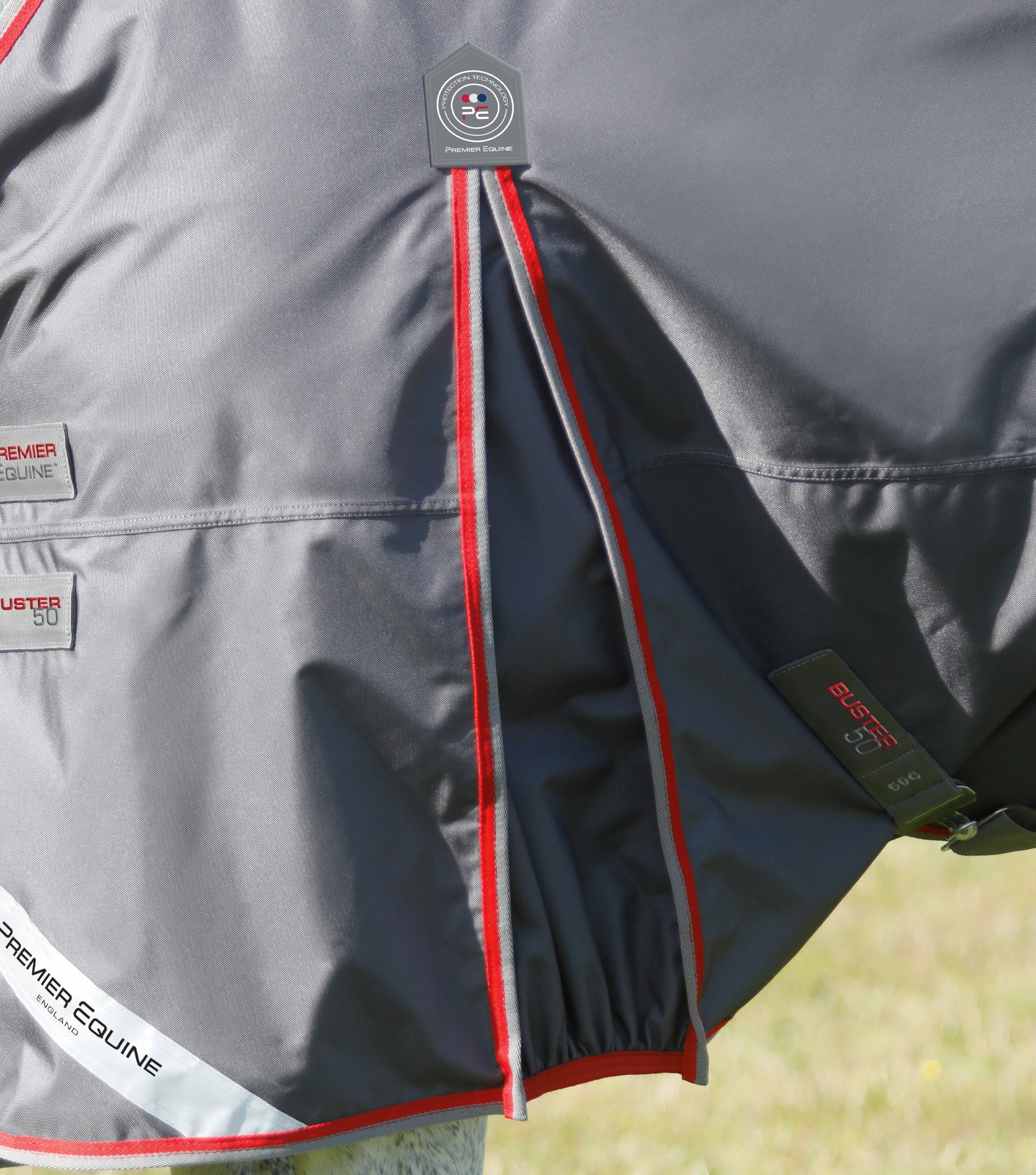 Buster 50g Turnout Rug with Snug-Fit Neck Cover Grey - Image 5