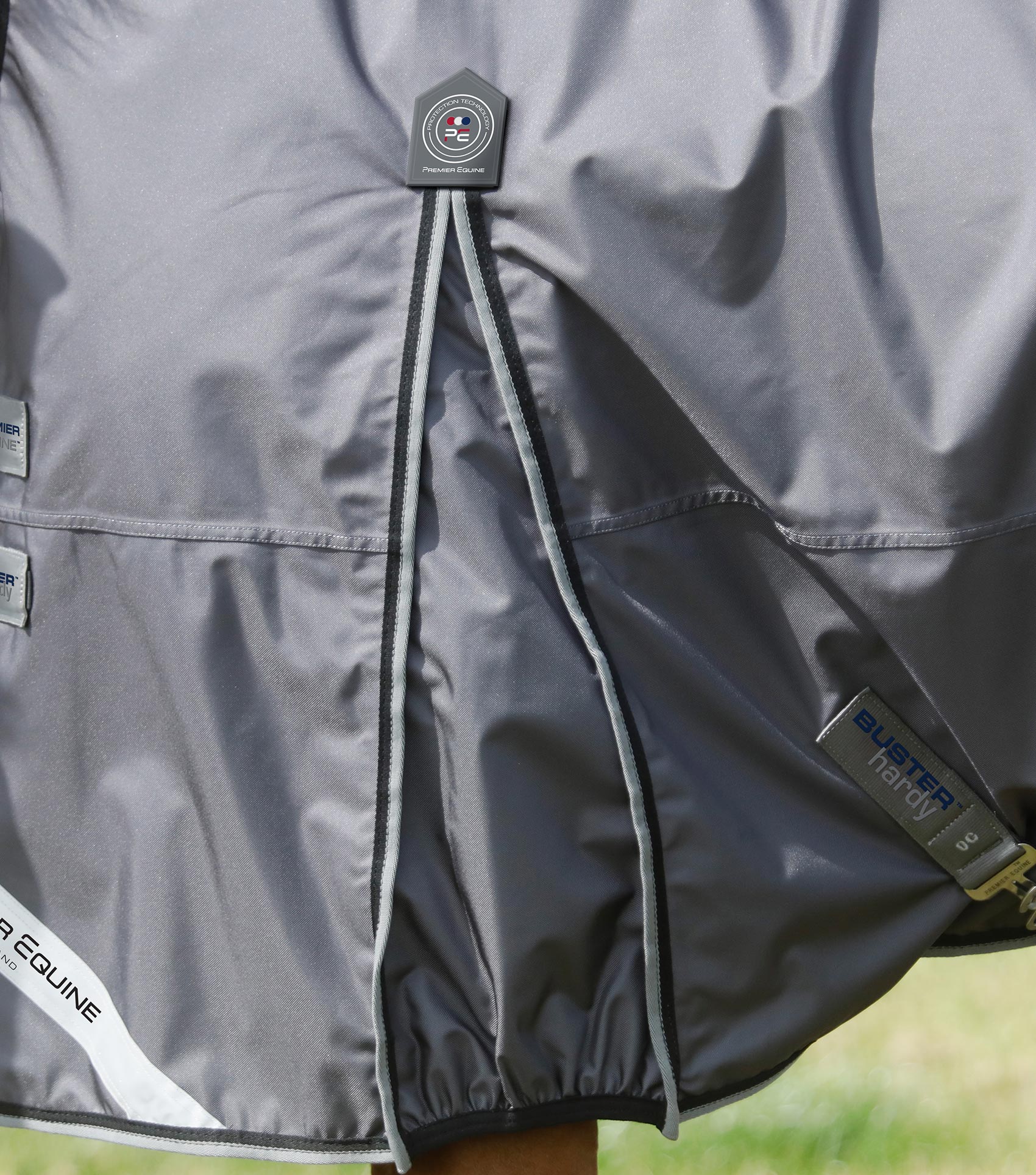 Buster Hardy 0g Half Neck Turnout Rug Grey - Image 4