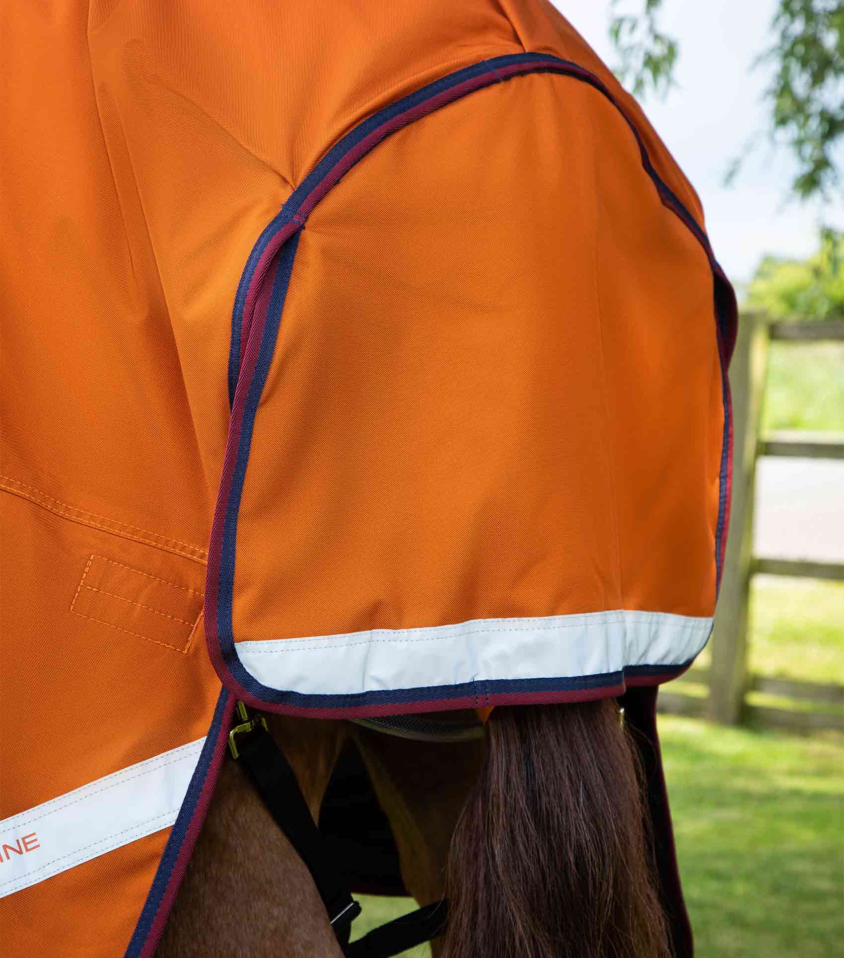 Buster Hardy 200g Half Neck Turnout Rug Burnt Orange - Image 5