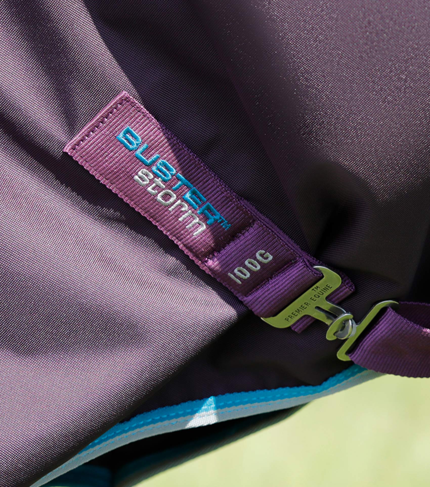Buster Storm 100g Combo Turnout Rug with Snug-Fit Neck Purple - Image 5