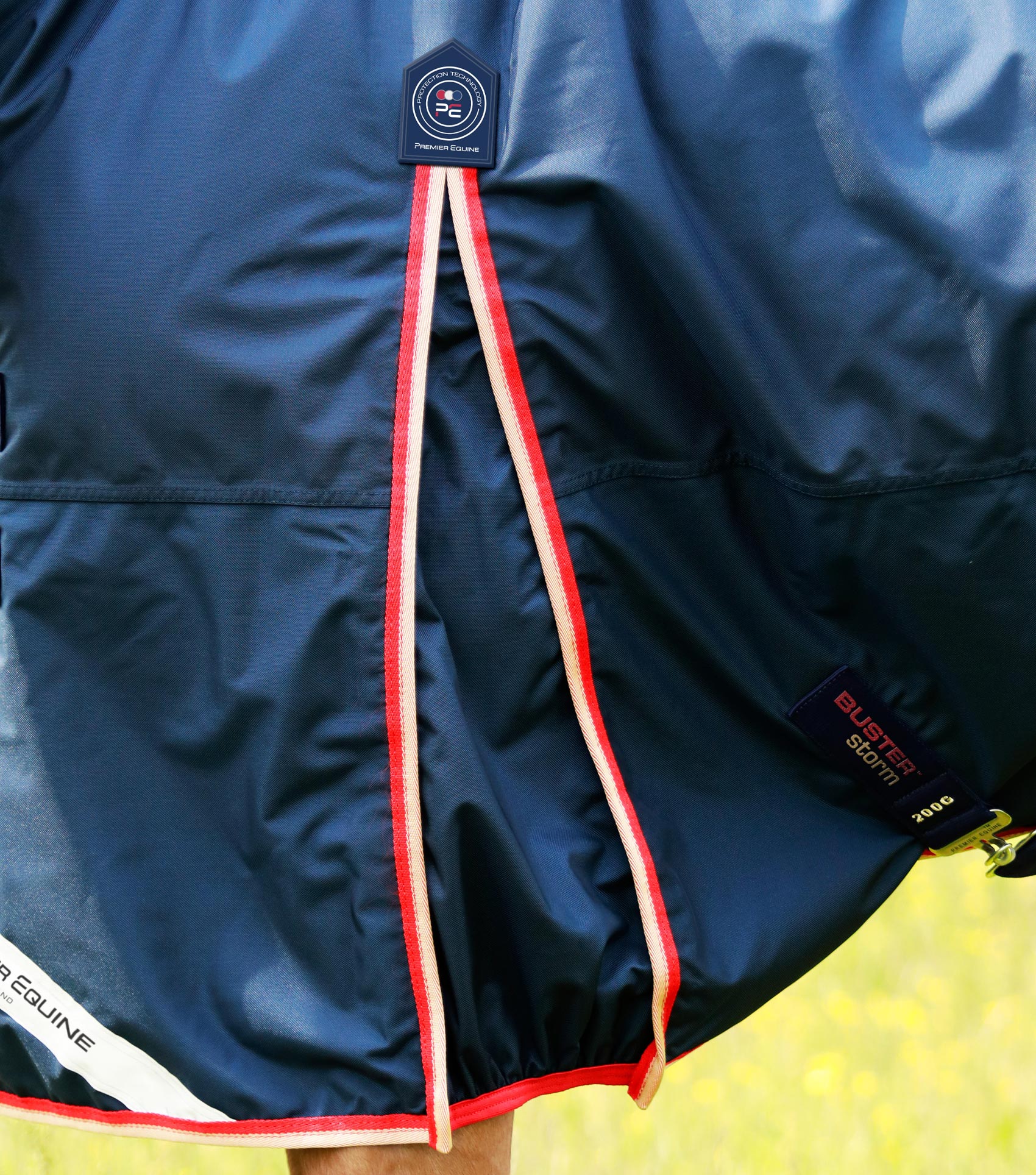 Buster Storm 200g Combo Turnout Rug with Snug-Fit Neck Navy - Image 4