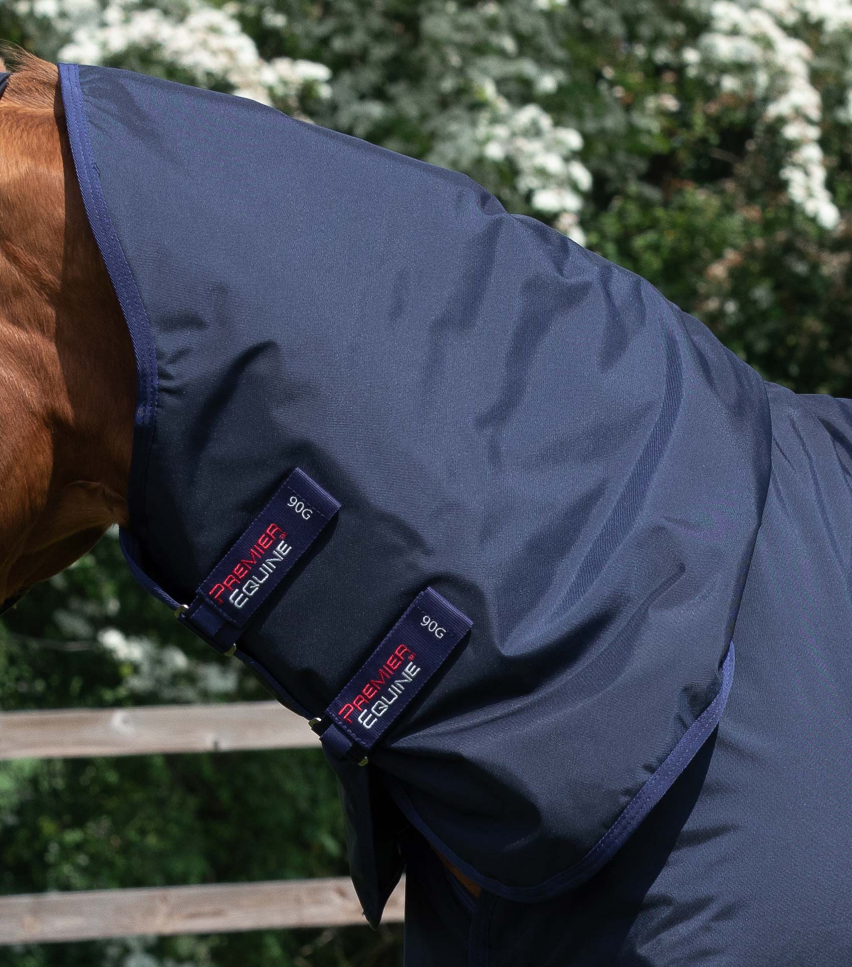 Buster Storm 90g Combo Turnout Rug with Classic Neck Navy - Image 2