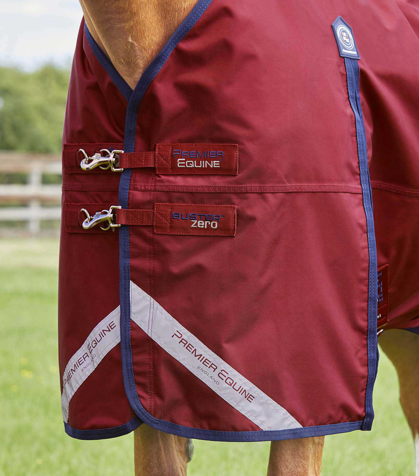 Buster Zero Original Turnout Rug Burgundy - Image 3