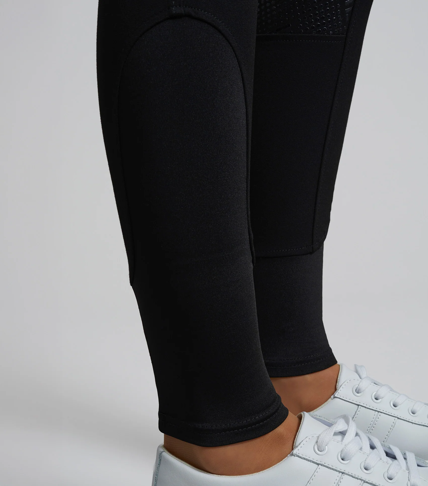 SALE - Cassa Ladies Full Seat Gel Riding Breeches Black - Image 4