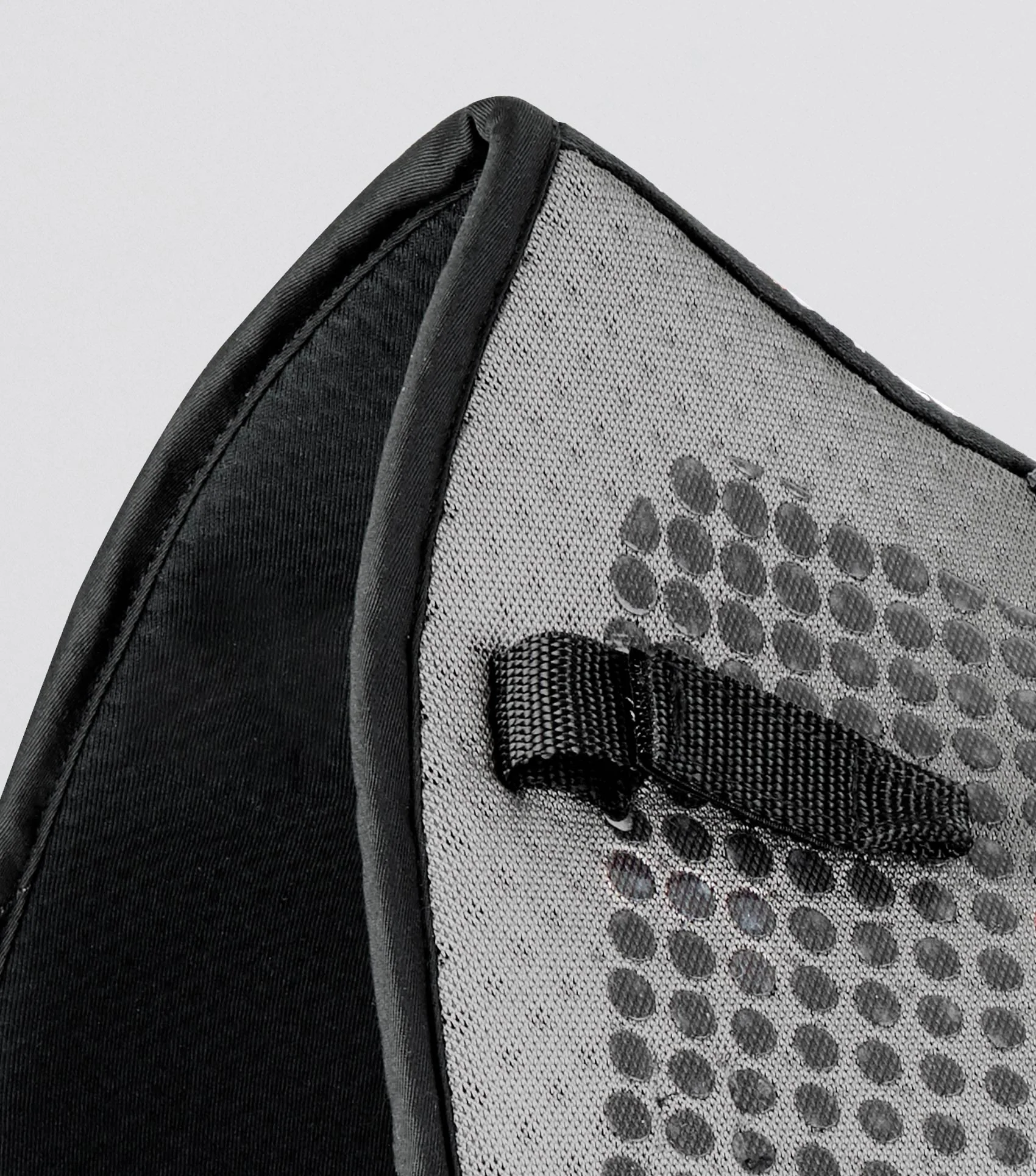 Close Contact Airtechnology Anti-Slip Dressage Square Grey - Image 3