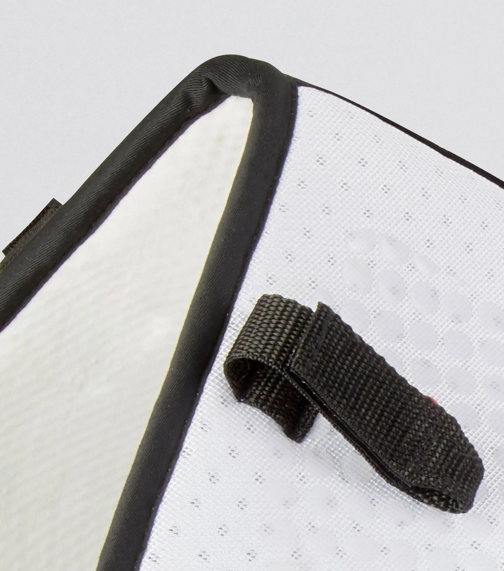 Close Contact Airtechnology Anti-Slip GP/Jump Square White - Image 3