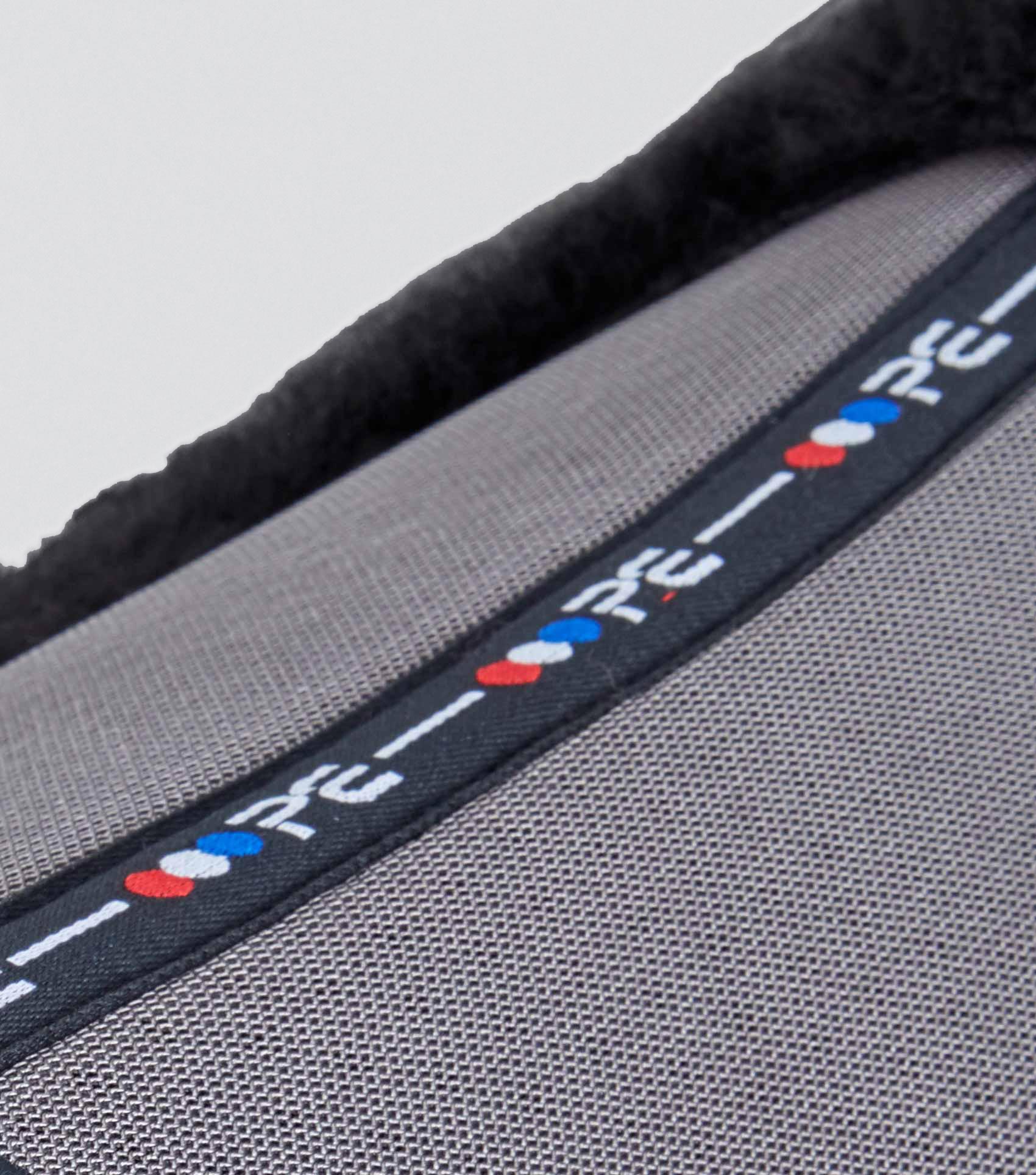 Close Contact Airtechnology Shockproof Wool Saddle Pad - GP/Jump Square Grey/Black Wool - Image 6