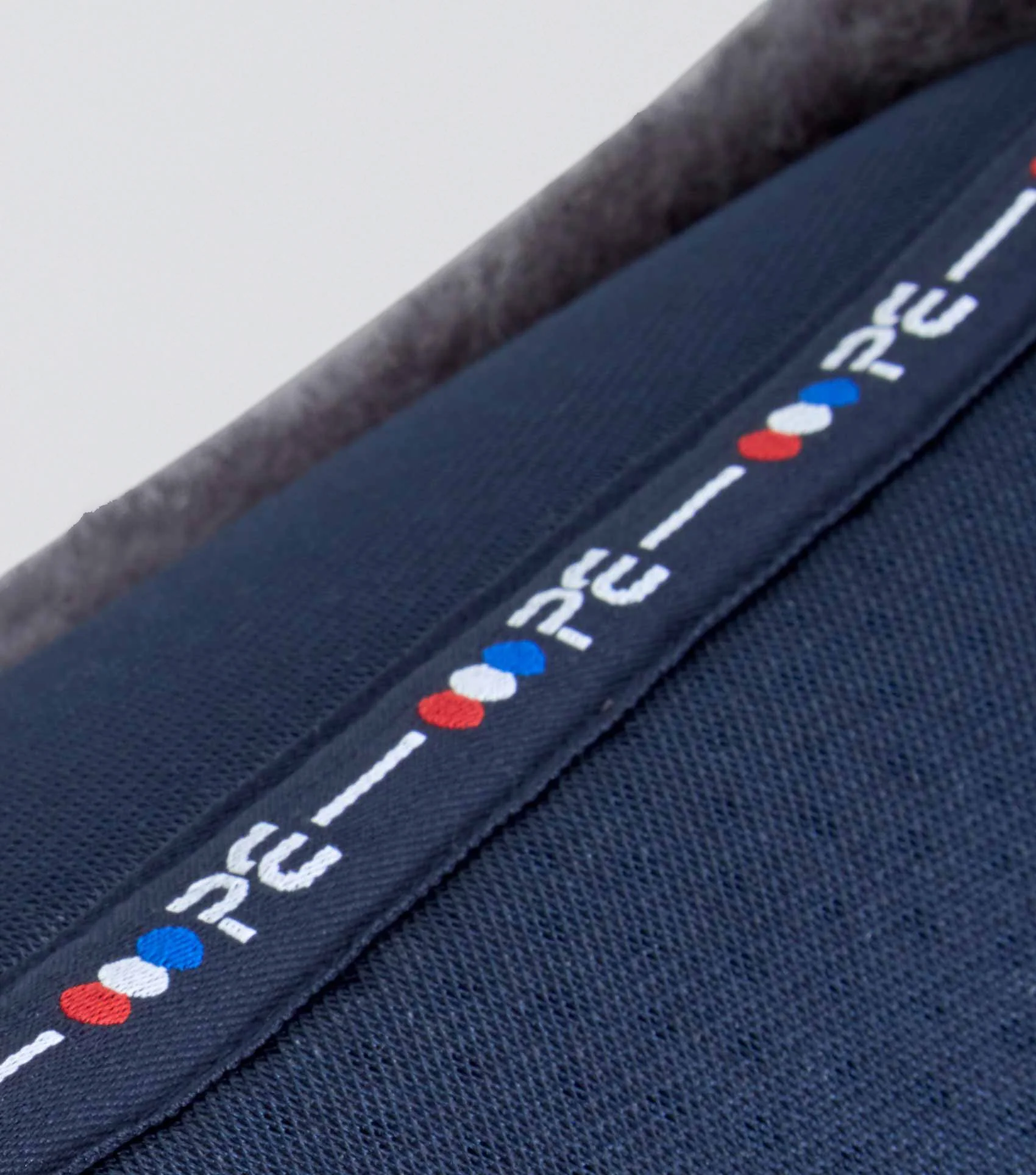 Close Contact Airtechnology Shockproof Wool Saddle Pad - GP/Jump Square Navy/Grey Wool - Image 6