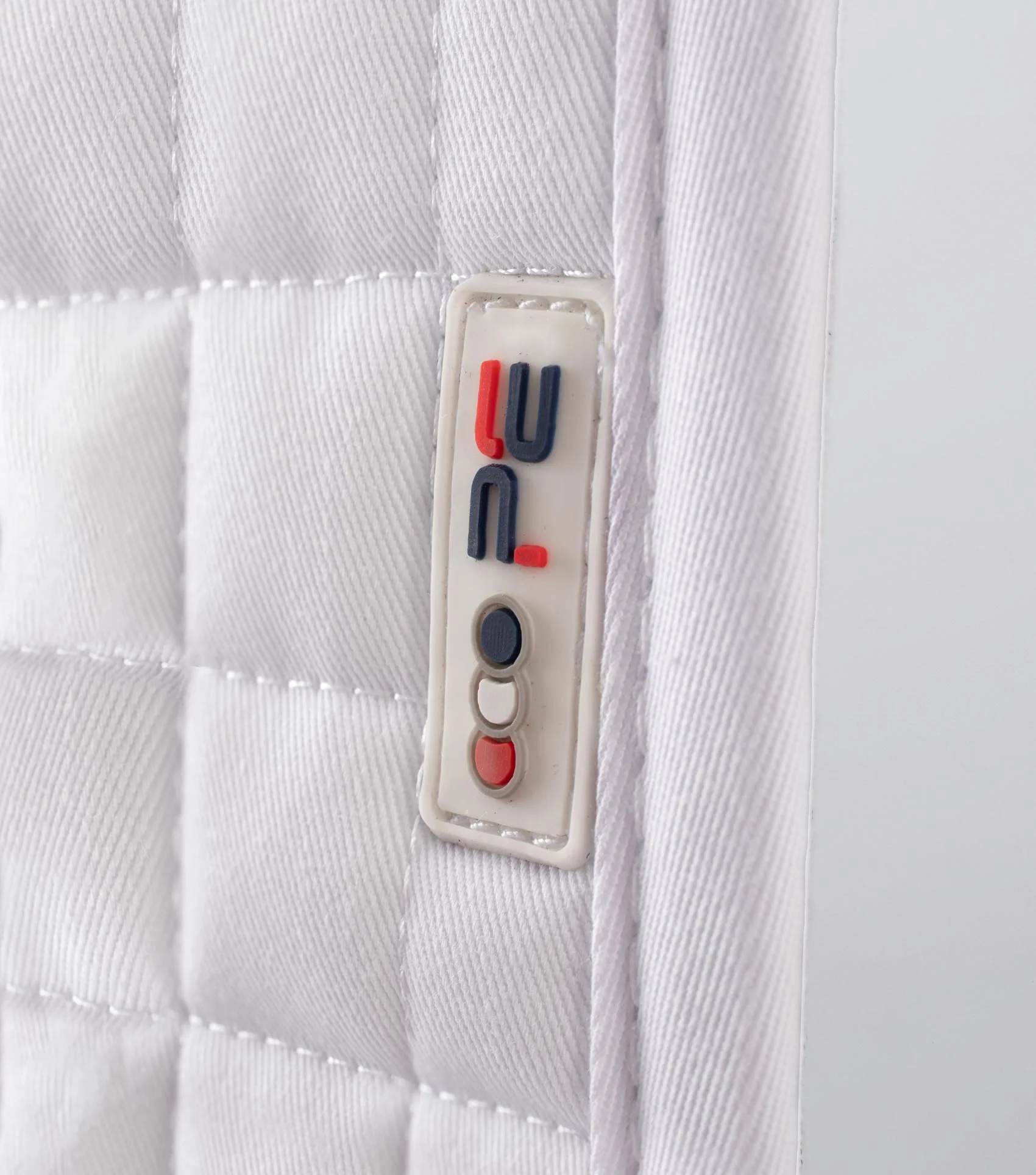 Close Contact Cotton GP/Jump Saddle Pad White - Image 3