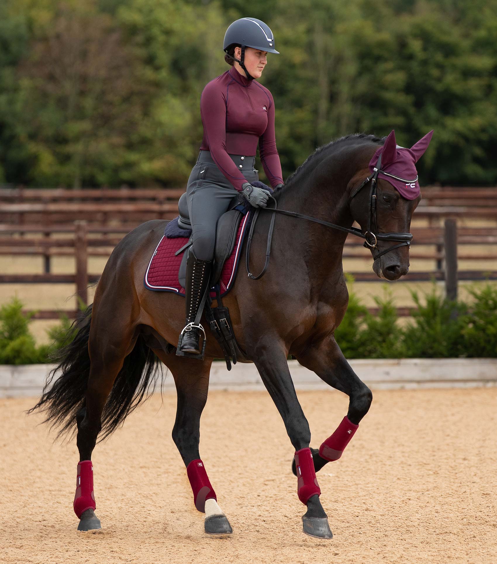 Close Contact Merino Wool European Saddle Pad - Dressage Square Burgundy/Navy - Image 5