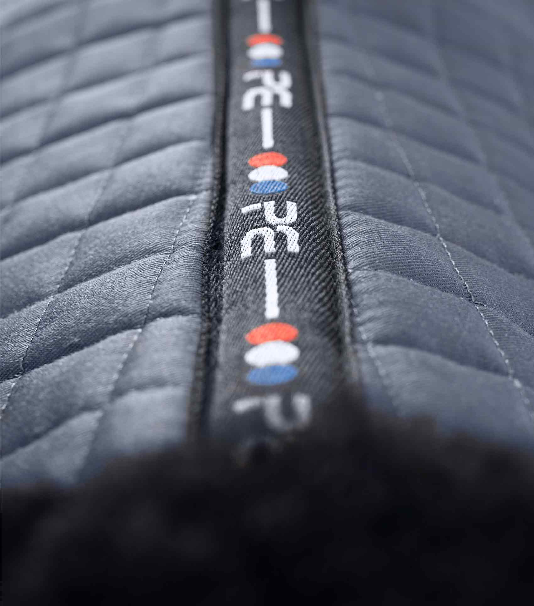 Close Contact Merino Wool European Saddle Pad - Dressage Square Grey/Black Wool - Image 4
