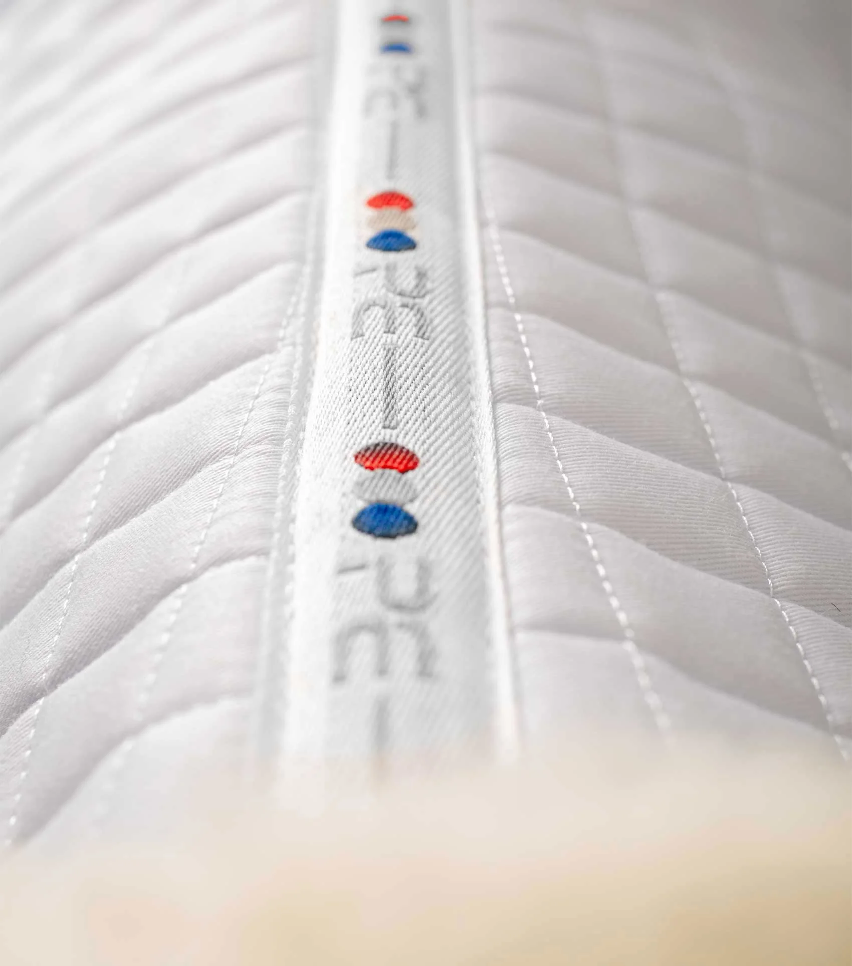 Close Contact Merino Wool European Saddle Pad - Dressage Square White/Natural Wool - Image 4