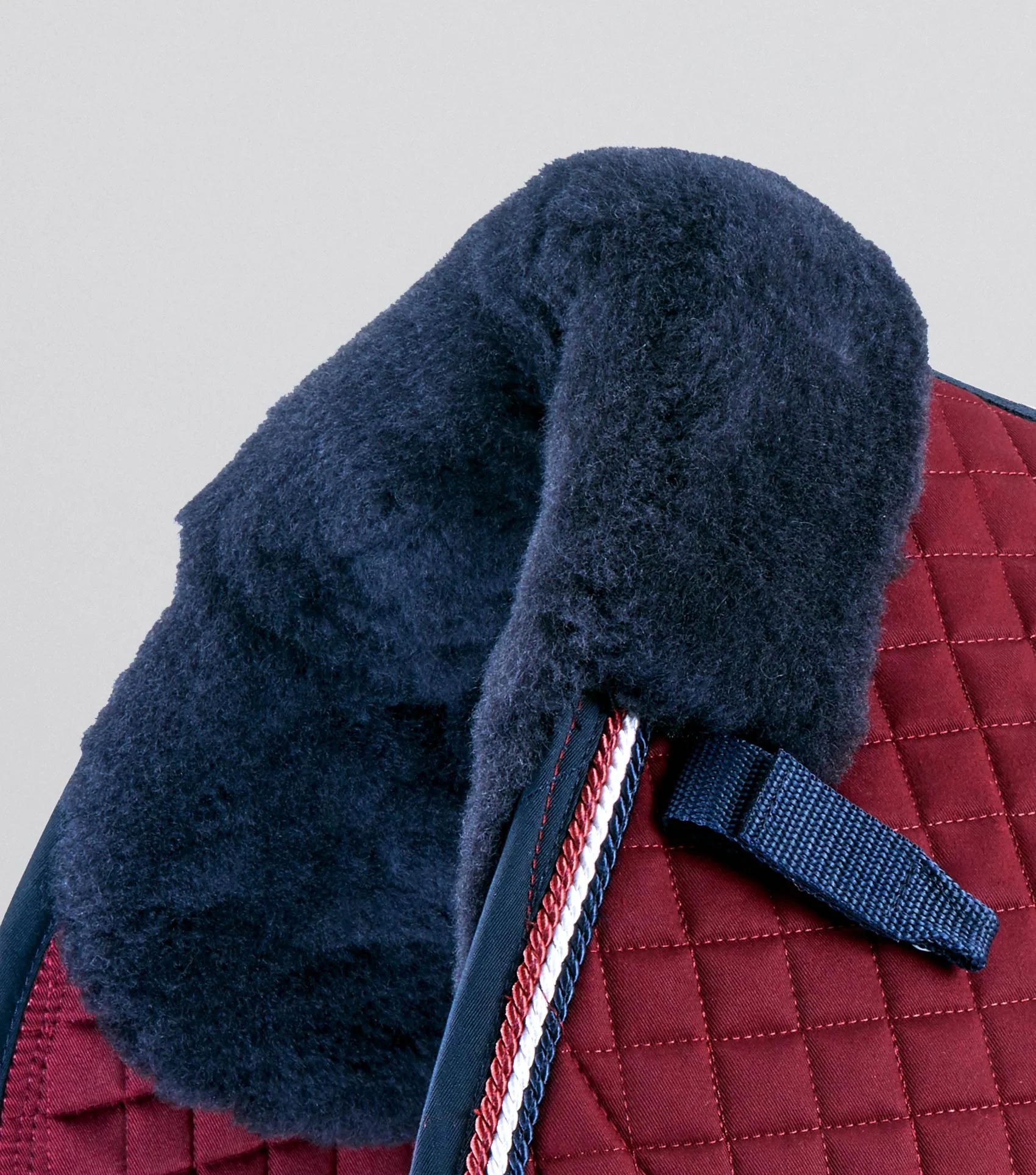 Close Contact Merino Wool European Saddle Pad - GP/Jump Square Burgundy/Navy Wool - Image 3