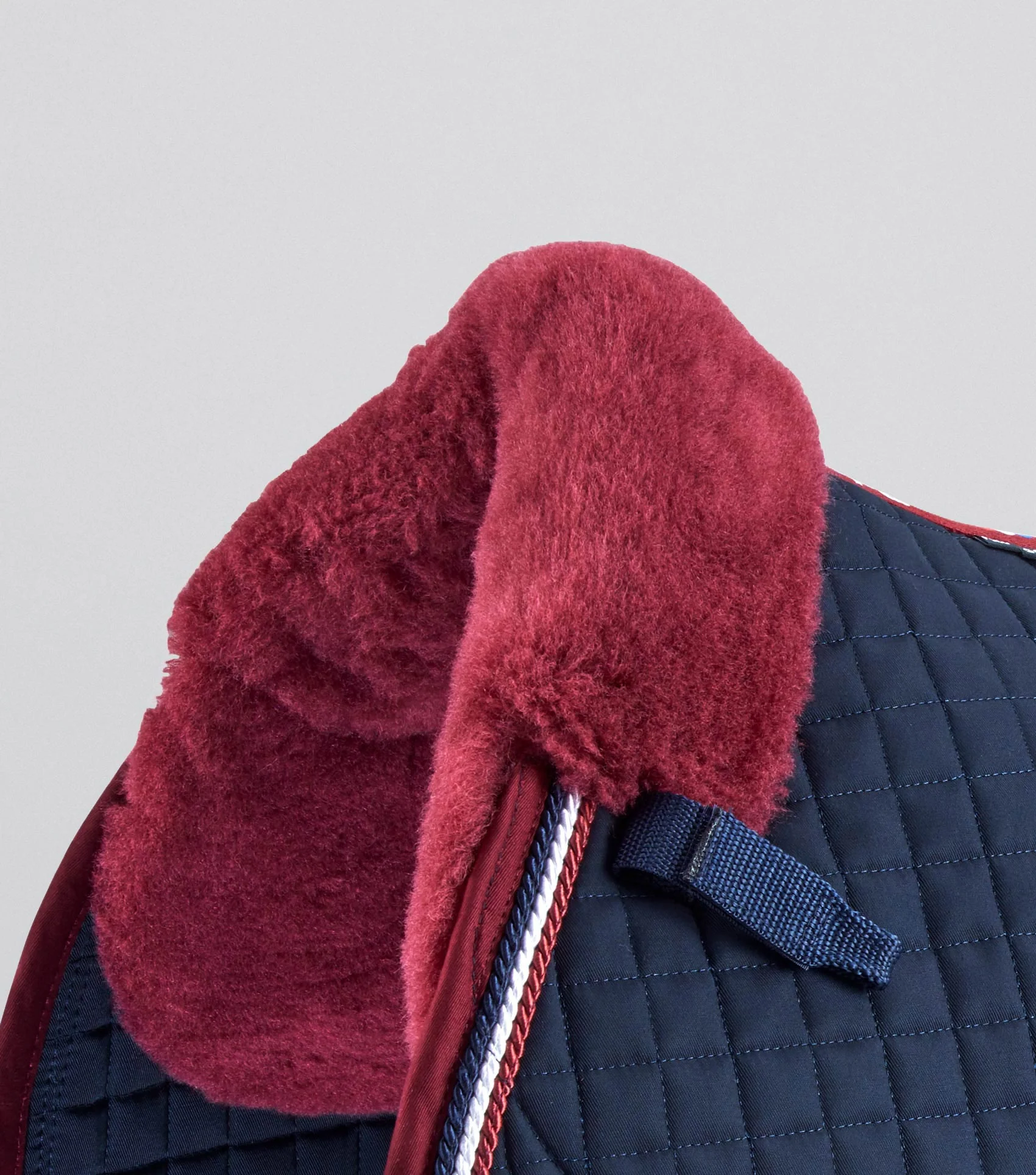 Close Contact Merino Wool European Saddle Pad - GP/Jump Square Navy/Burgundy Wool - Image 3