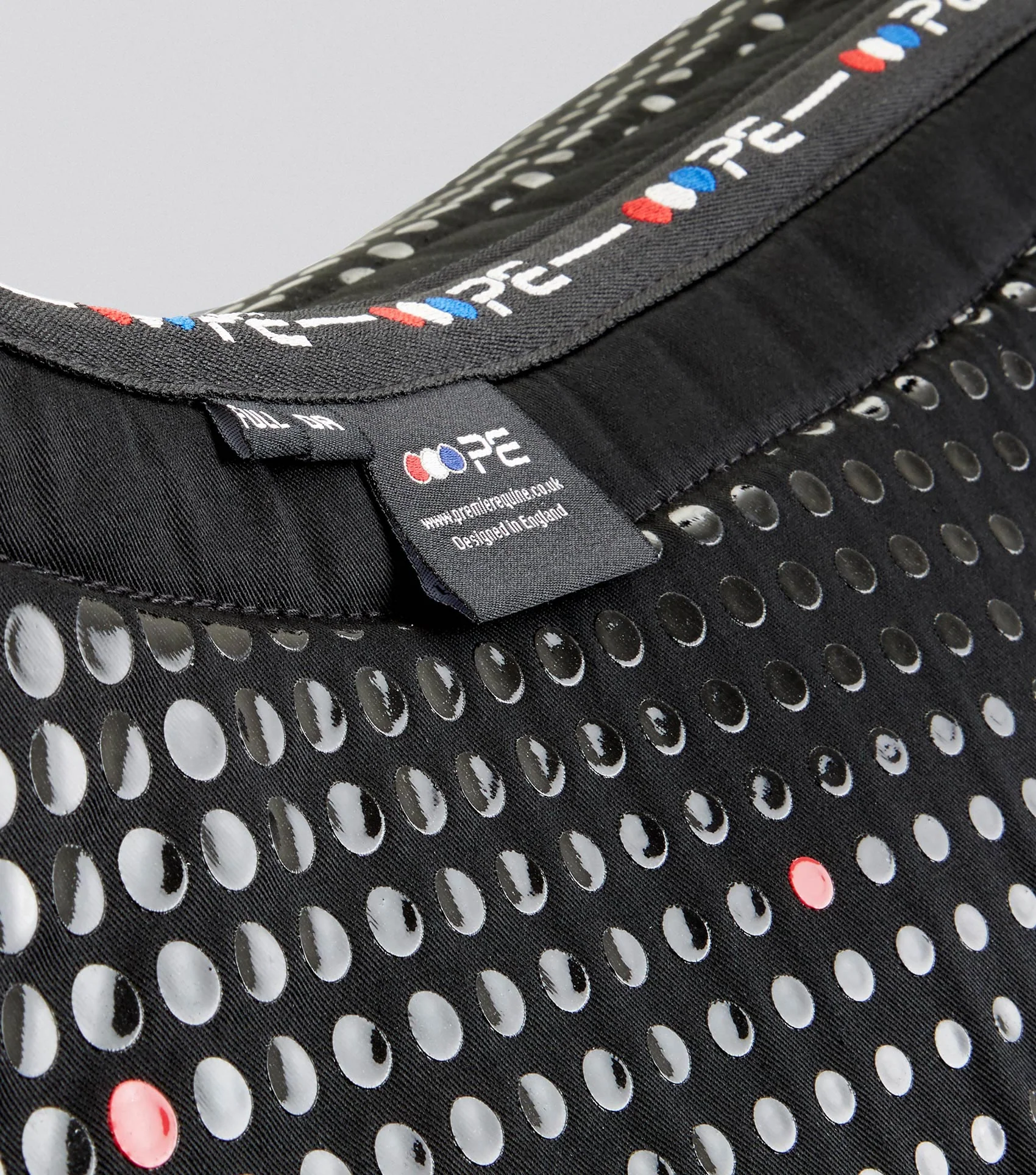 Close Contact Tech Grip Pro Anti-Slip Saddle Pad - Dressage Square Black - Image 6