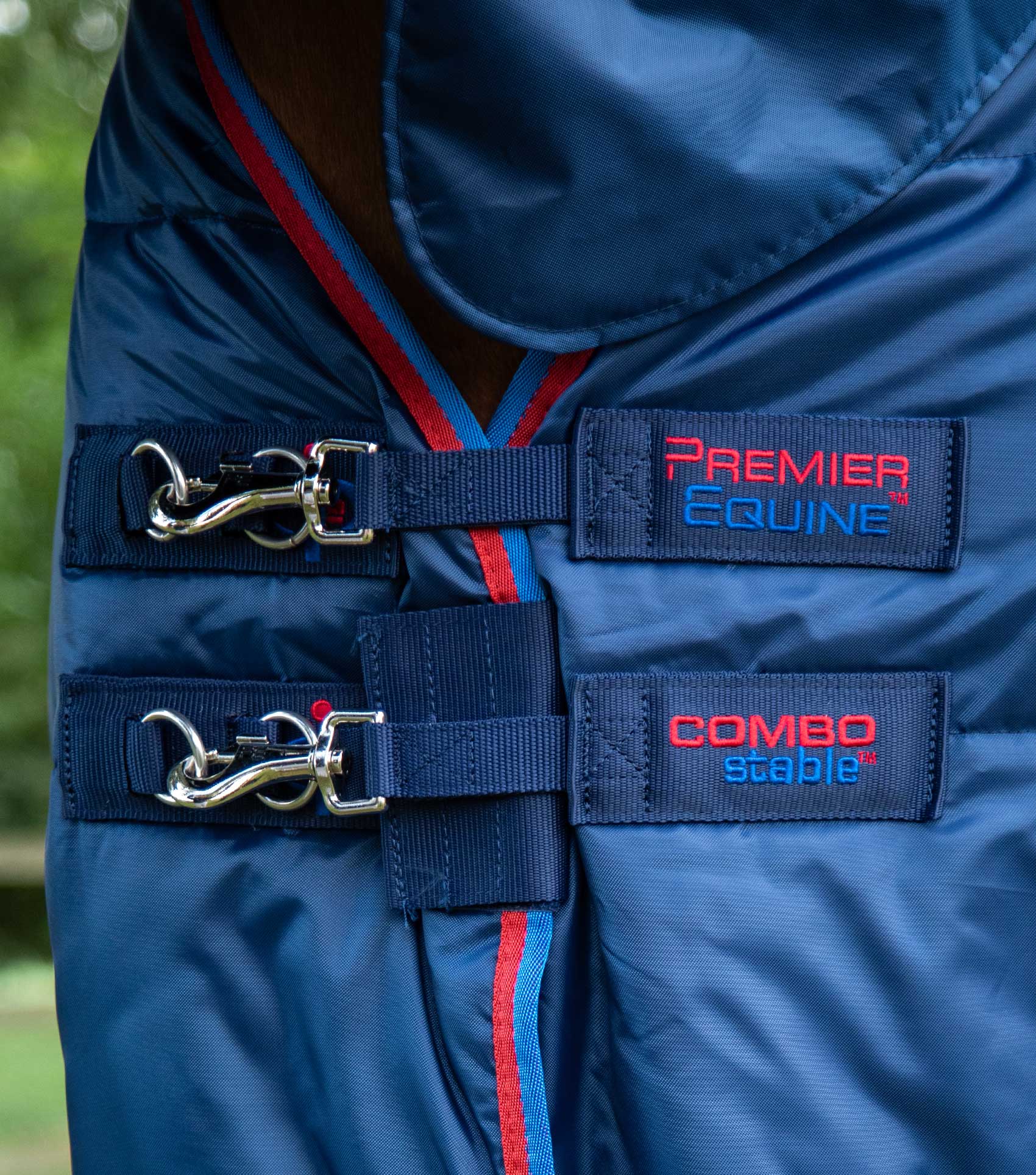 Combo Stable Rug 200g Navy - Image 4