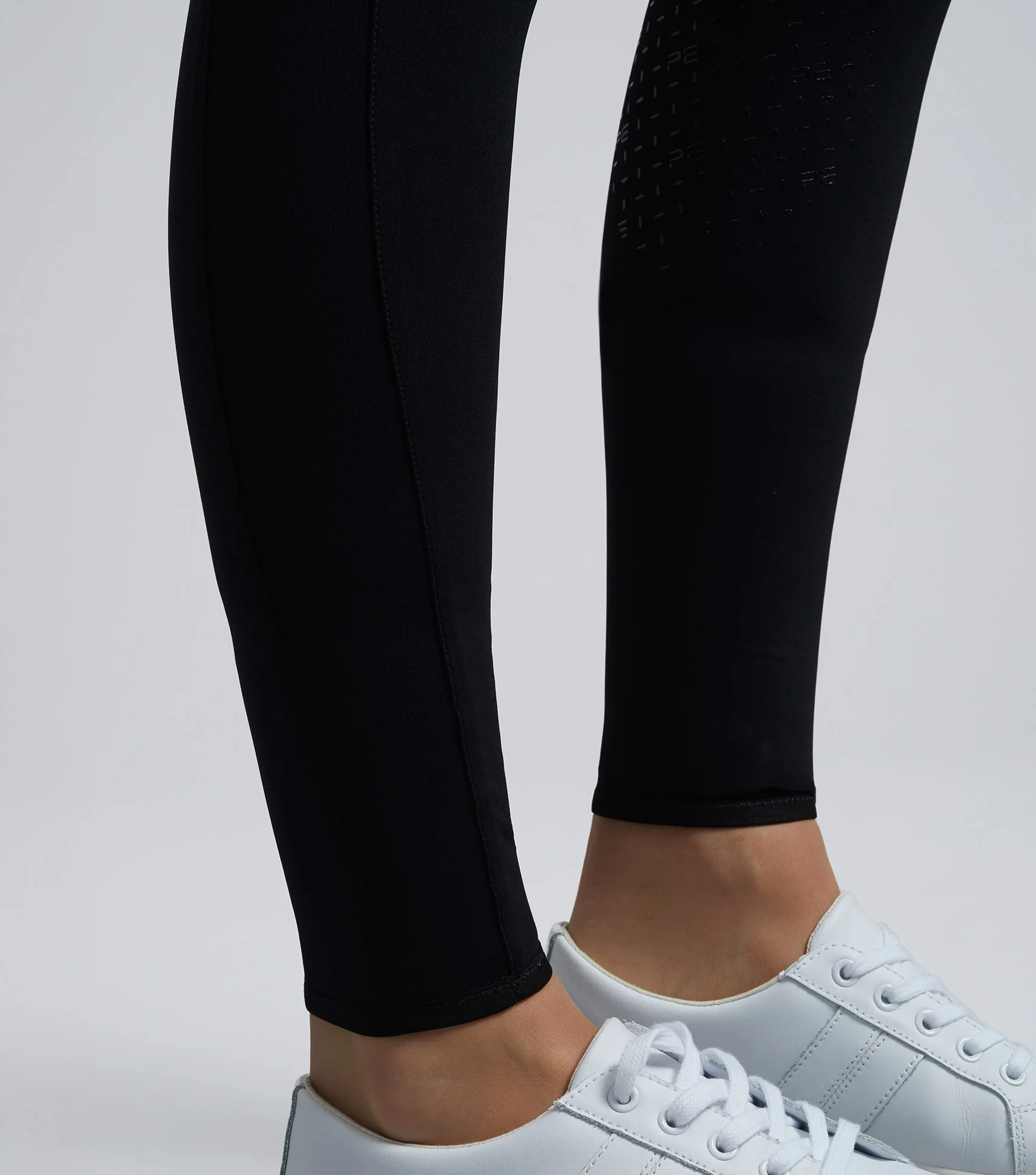 Concerto Ladies Riding Tights Jet Black - Image 5