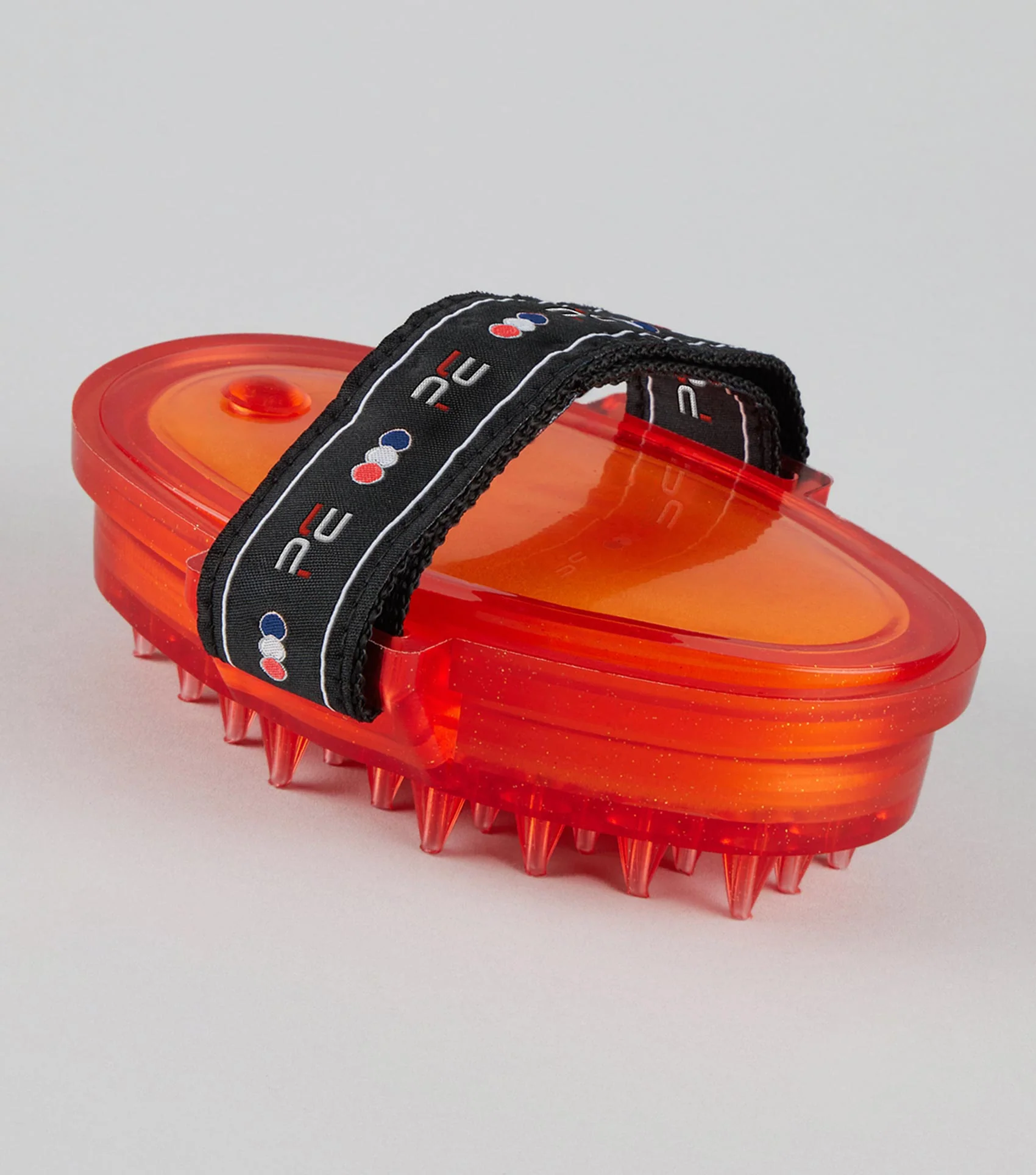 Curry Comb with Integrated Sponge Black & Red