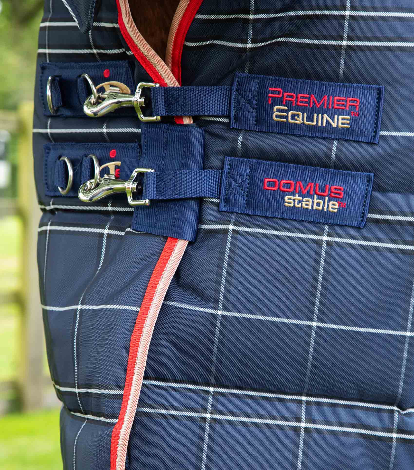 Domus 400g Combo Stable Rug Navy Check - Image 3