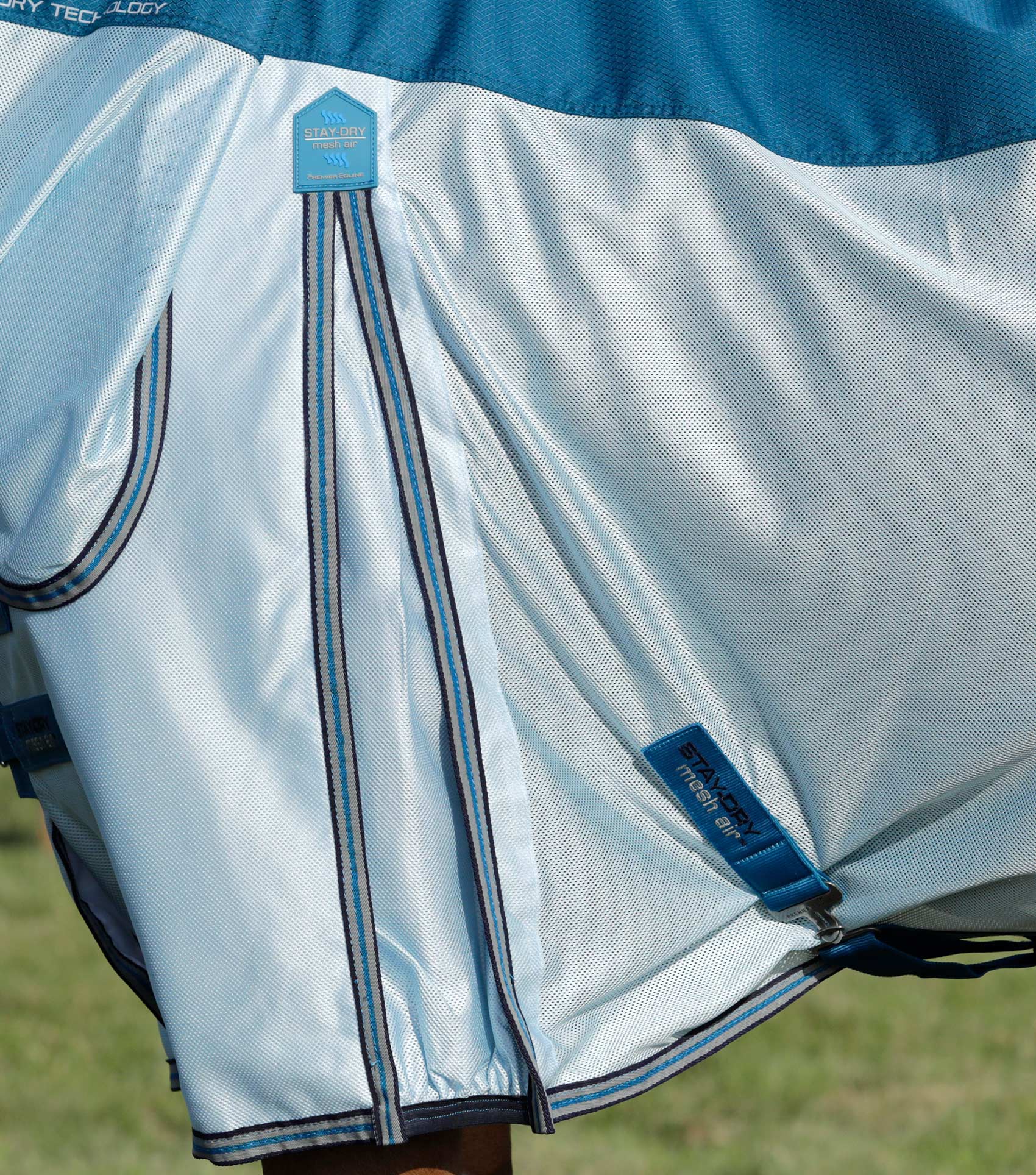 Stay-Dry Mesh Air Fly Rug with Surcingles Blue - Image 4