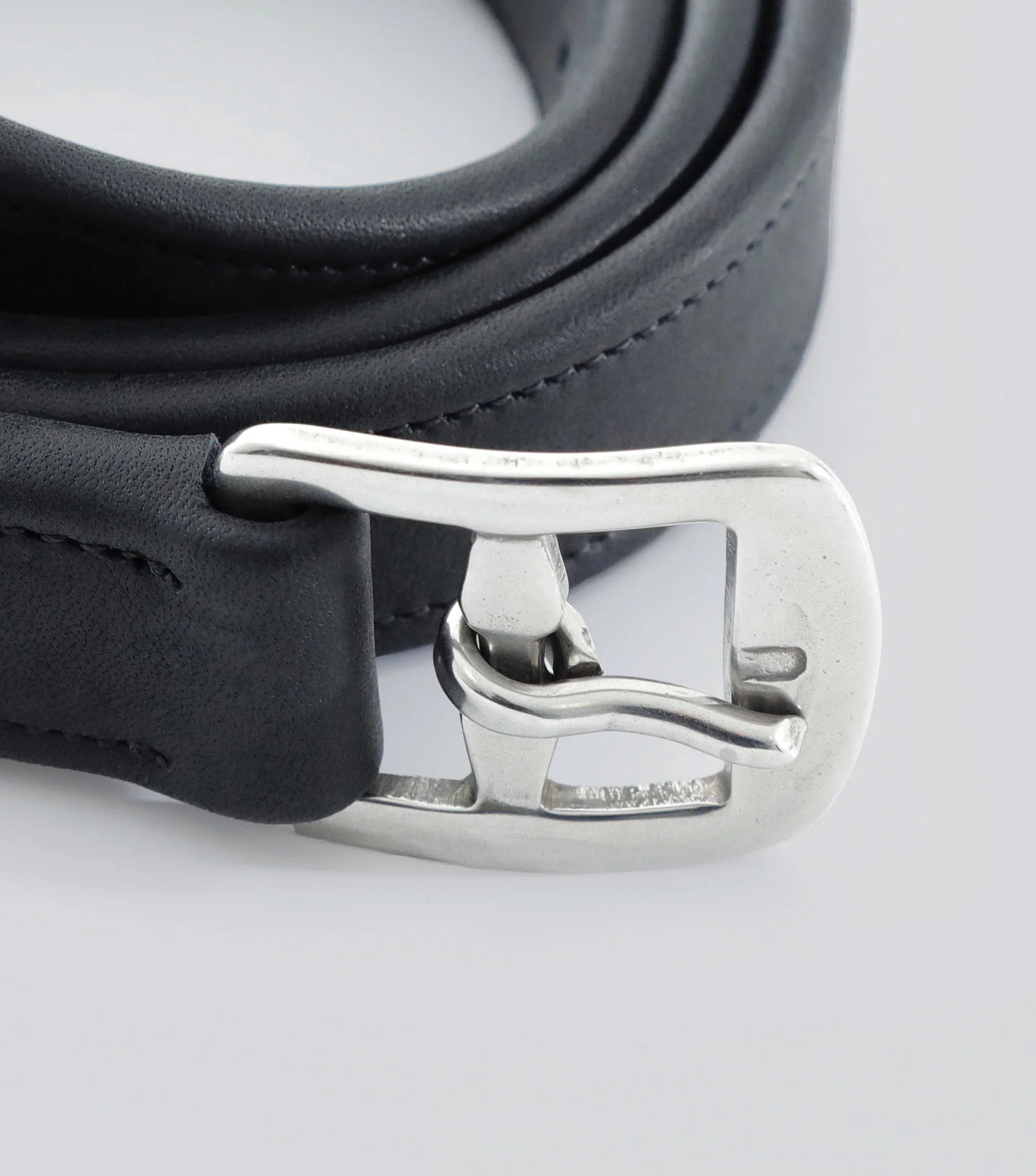 German Aniline Stirrup Leathers Black - Image 4