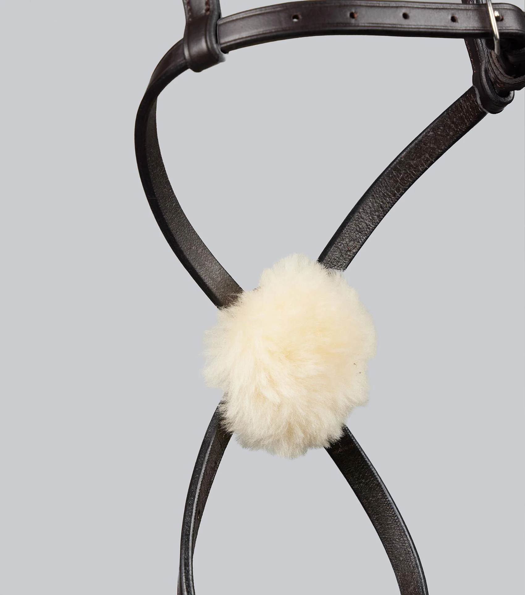 Grackle Noseband for Racing Bridle Dark Havana - Image 4