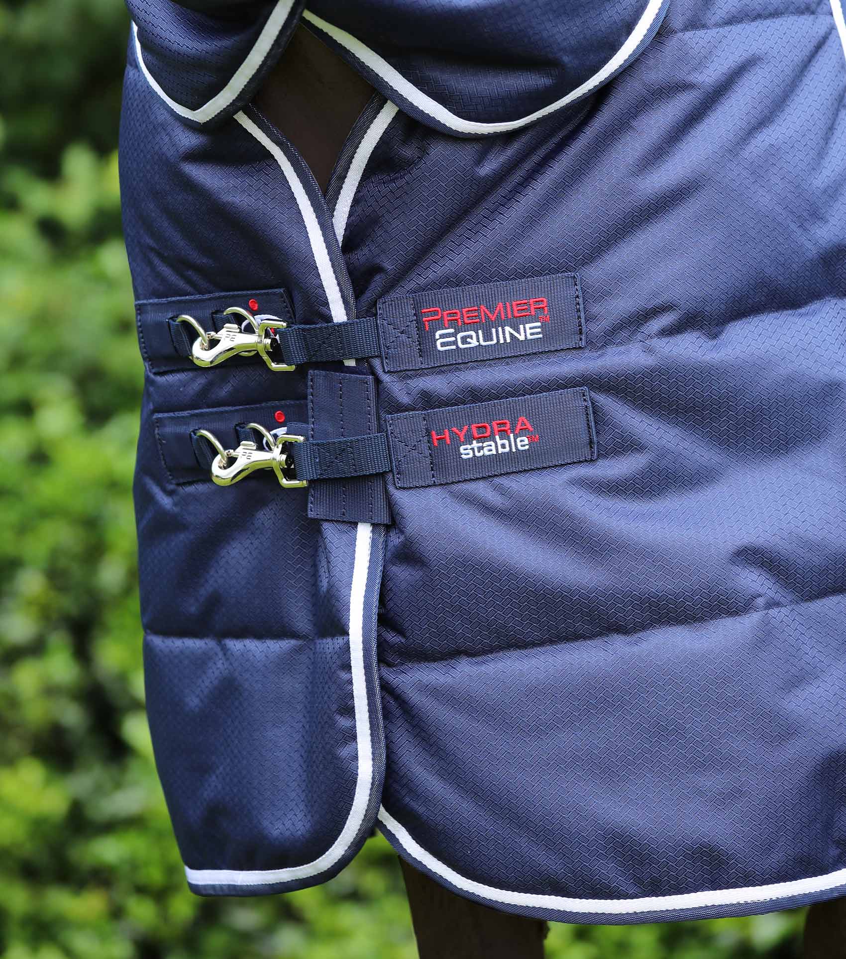Hydra 200g Stable Rug with Neck Cover Navy - Image 2