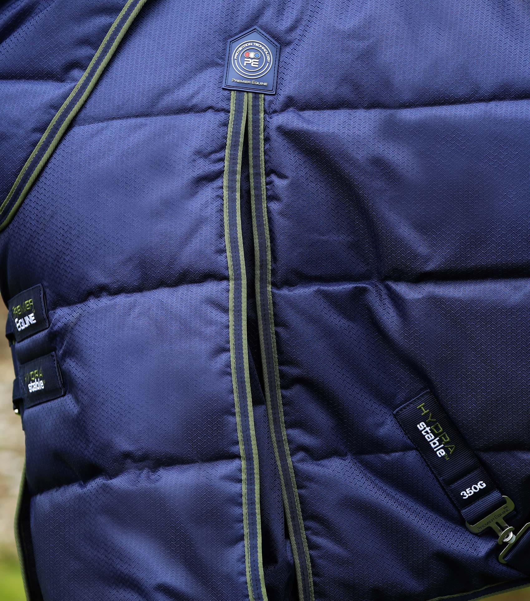 Hydra 350g Stable Rug with Neck Cover Navy - Image 4