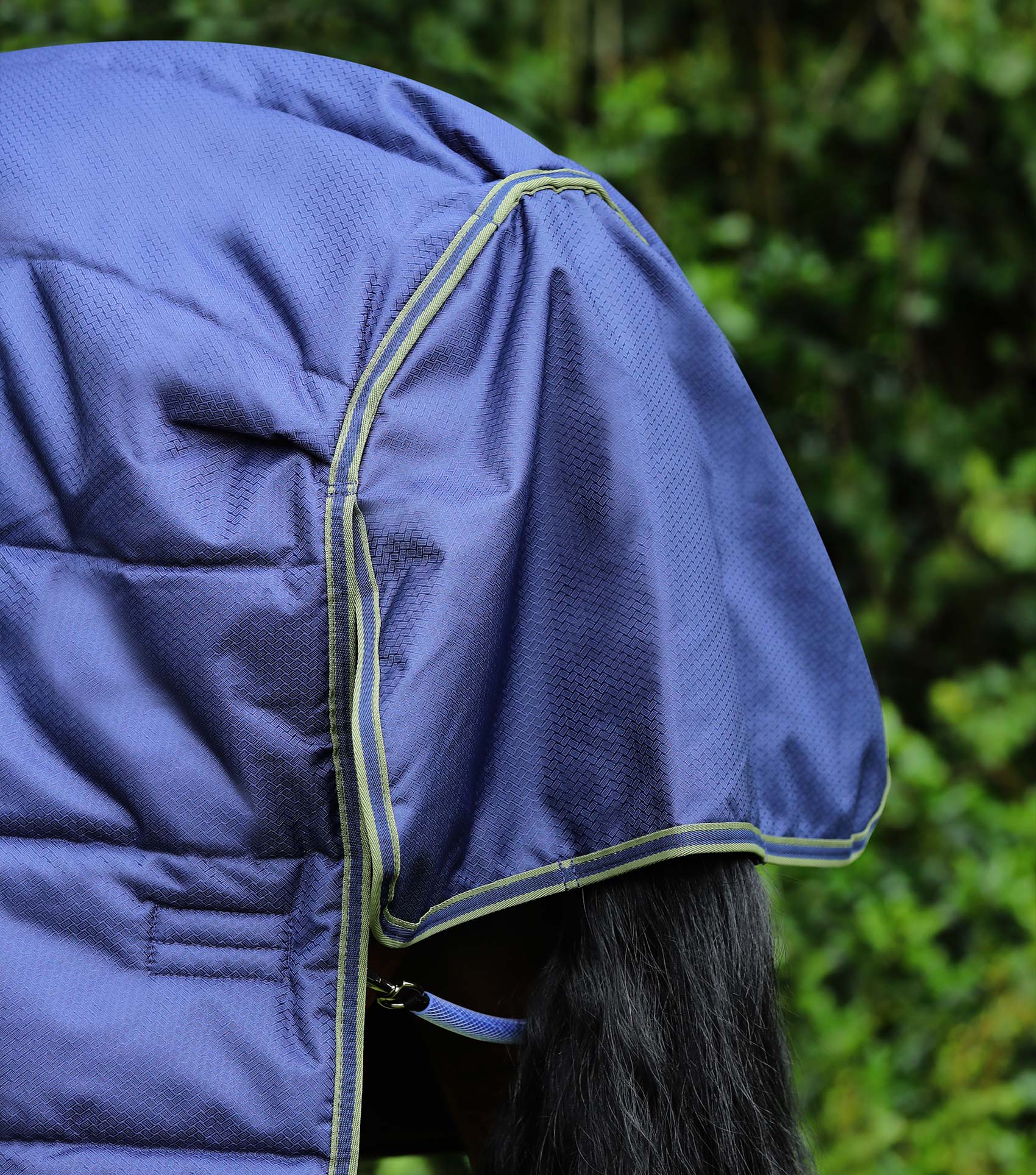Hydra 350g Stable Rug with Neck Cover Navy - Image 6