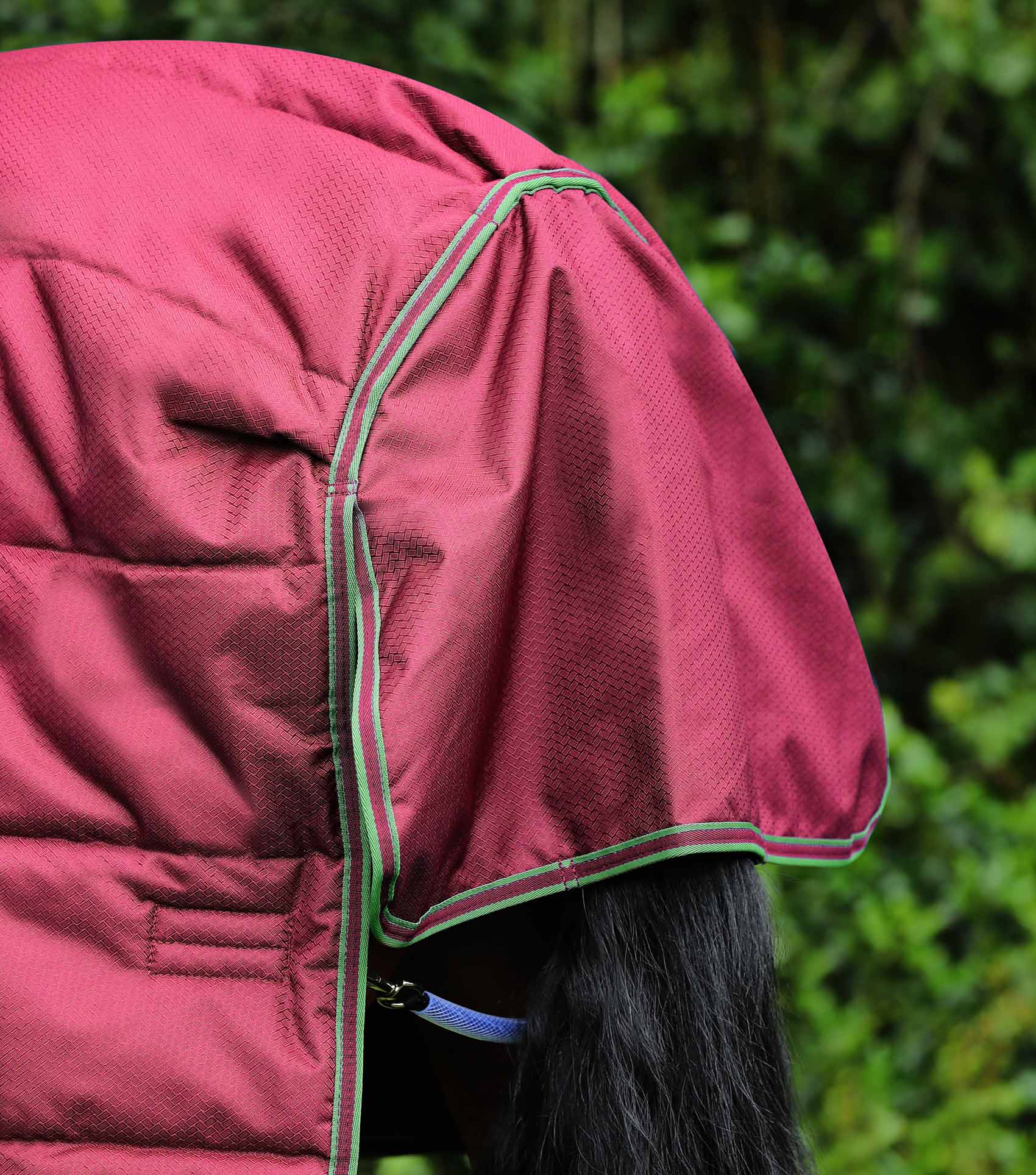 Hydra 350g Stable Rug with Neck Cover Wine - Image 6