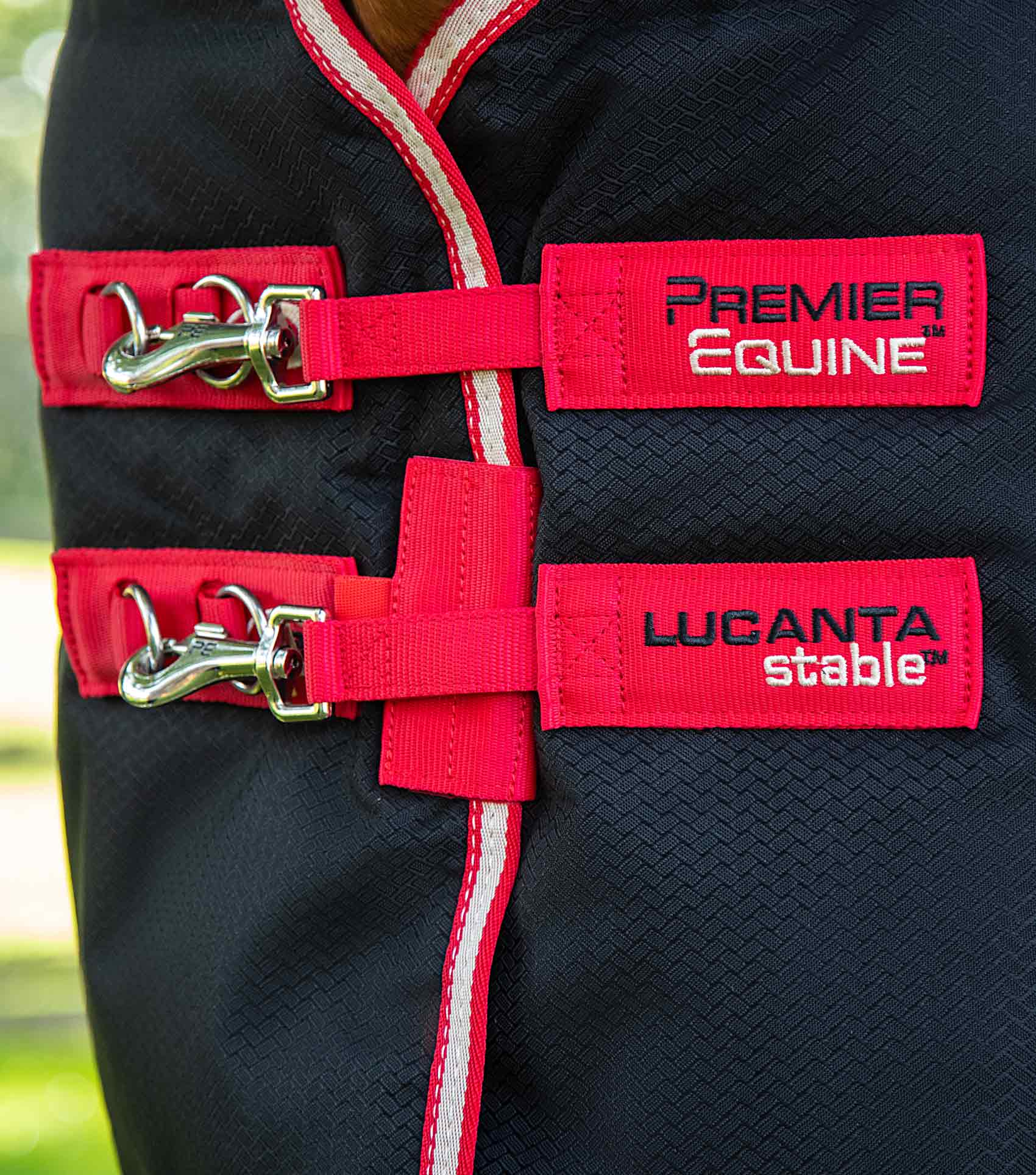 Lucanta Demi Stable 200g Black - Image 3
