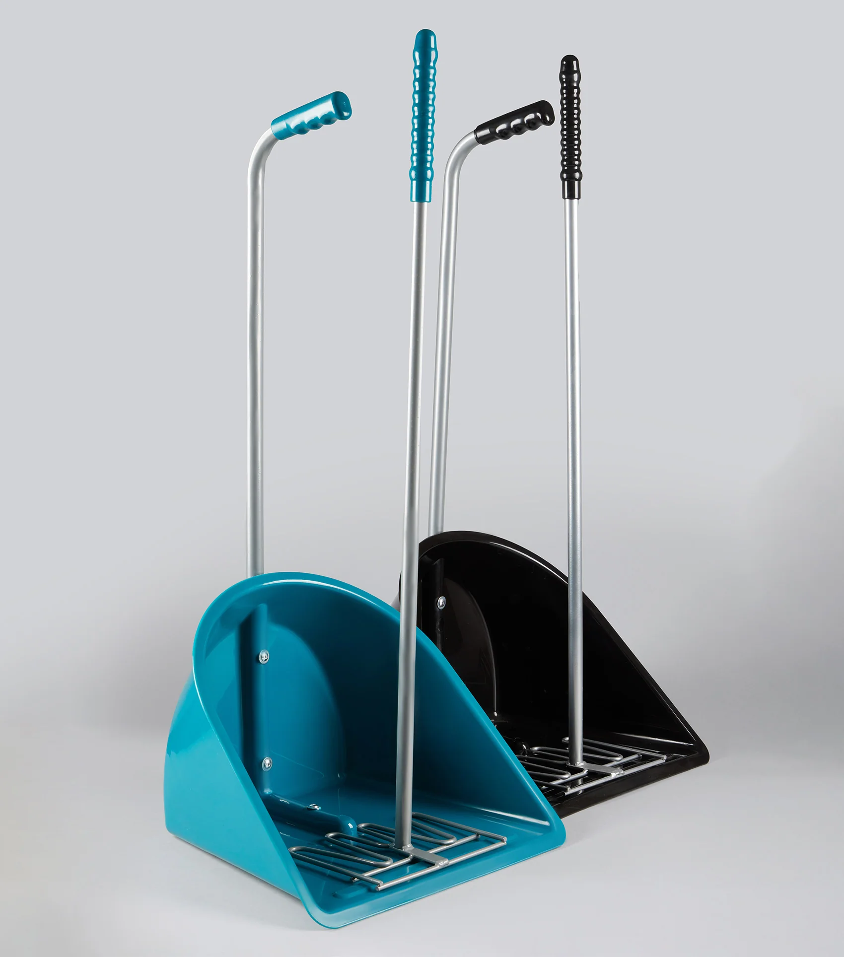 Manure Scoop & Rake Black - Image 2