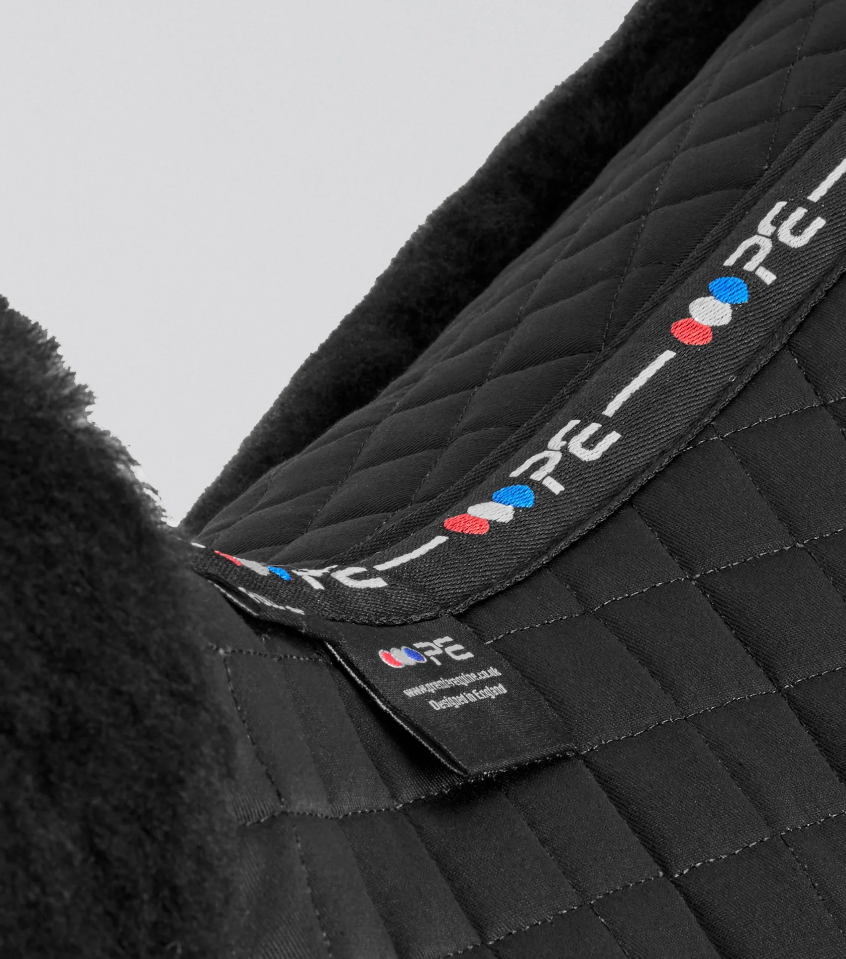 Merino Wool Saddle Pad - GP/Jump Numnah Black/Black Wool - Image 4
