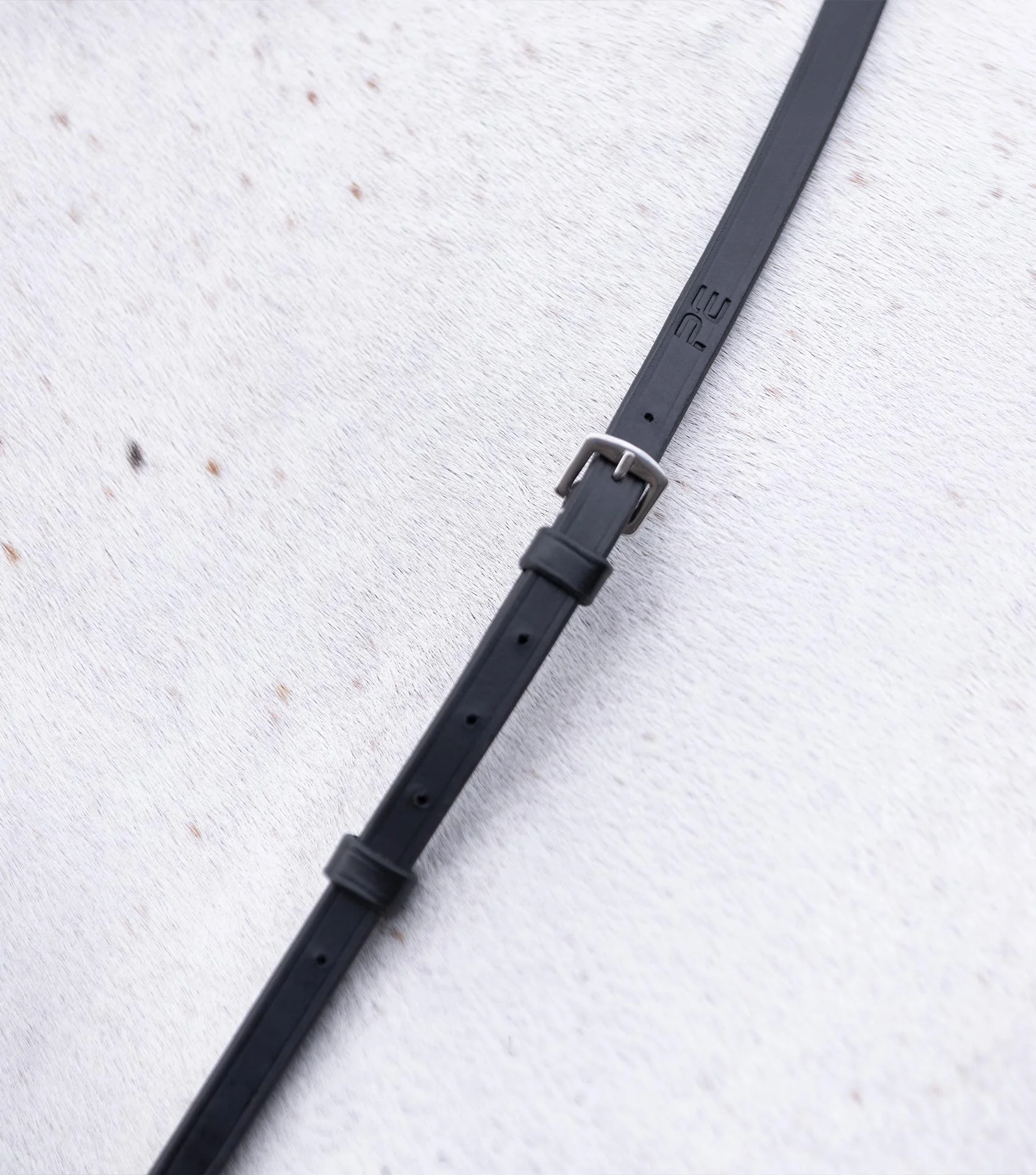 European Neck Strap Black - Image 3