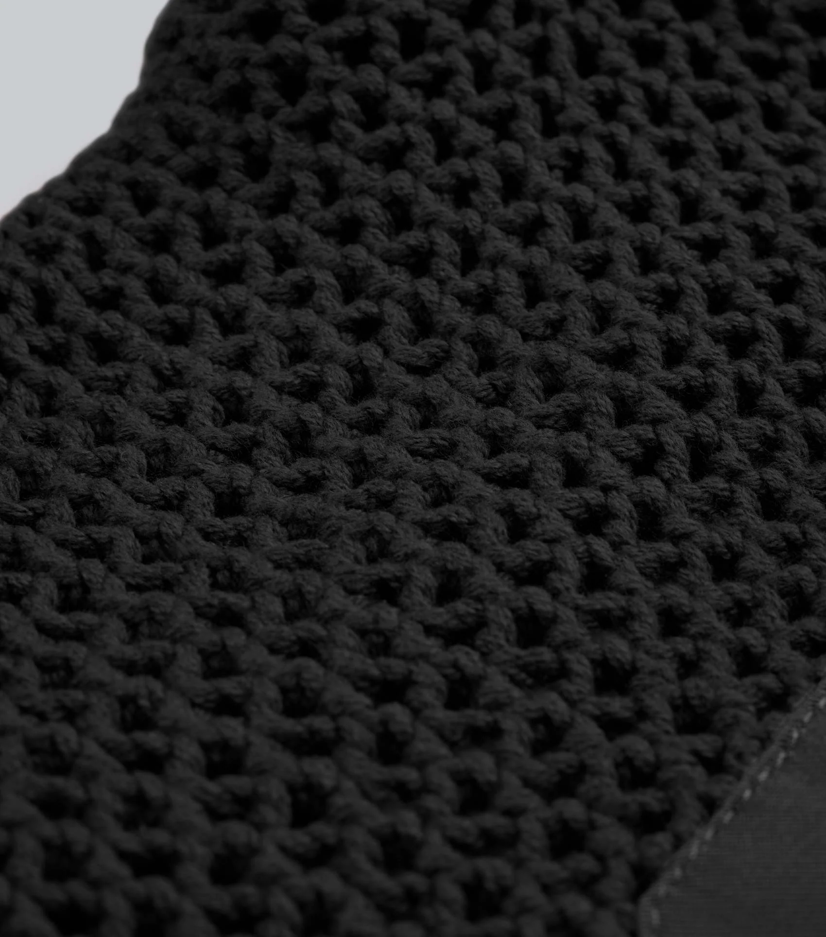 PE Acoustic Ear Bonnet Black - Image 4