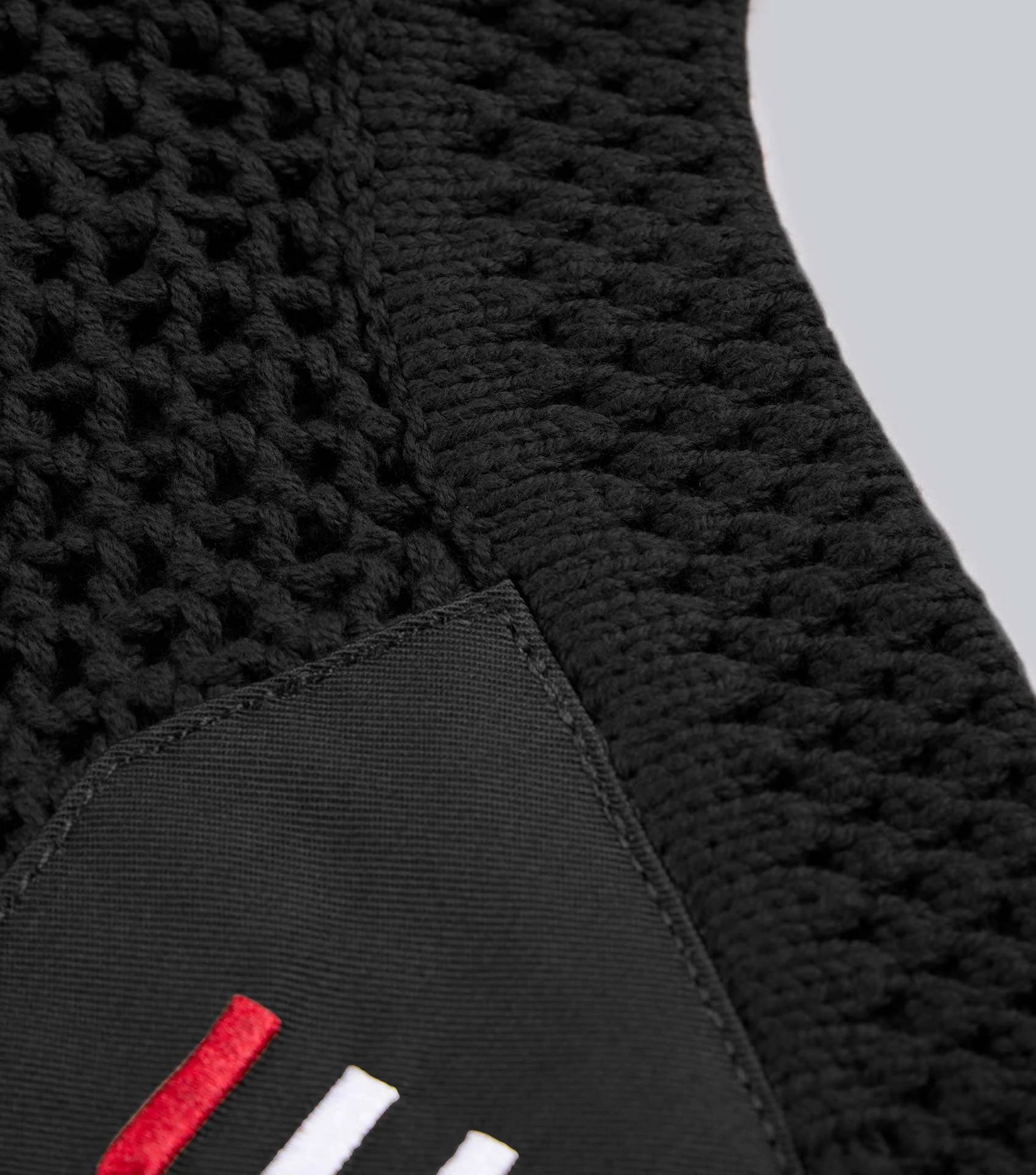 PE Acoustic Ear Bonnet Black - Image 5